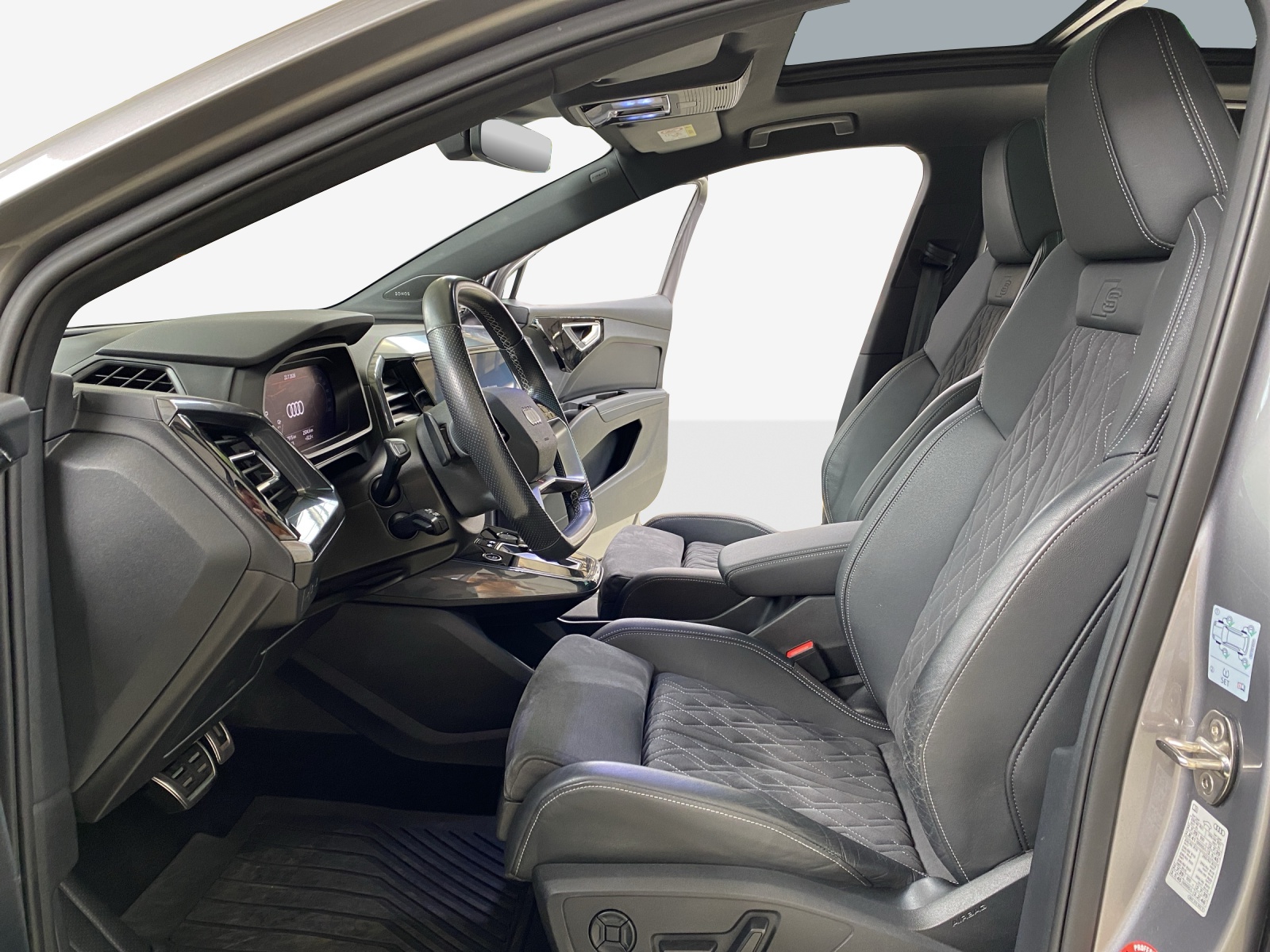 AUDI Q4 e-tron 50 quattro-image-7