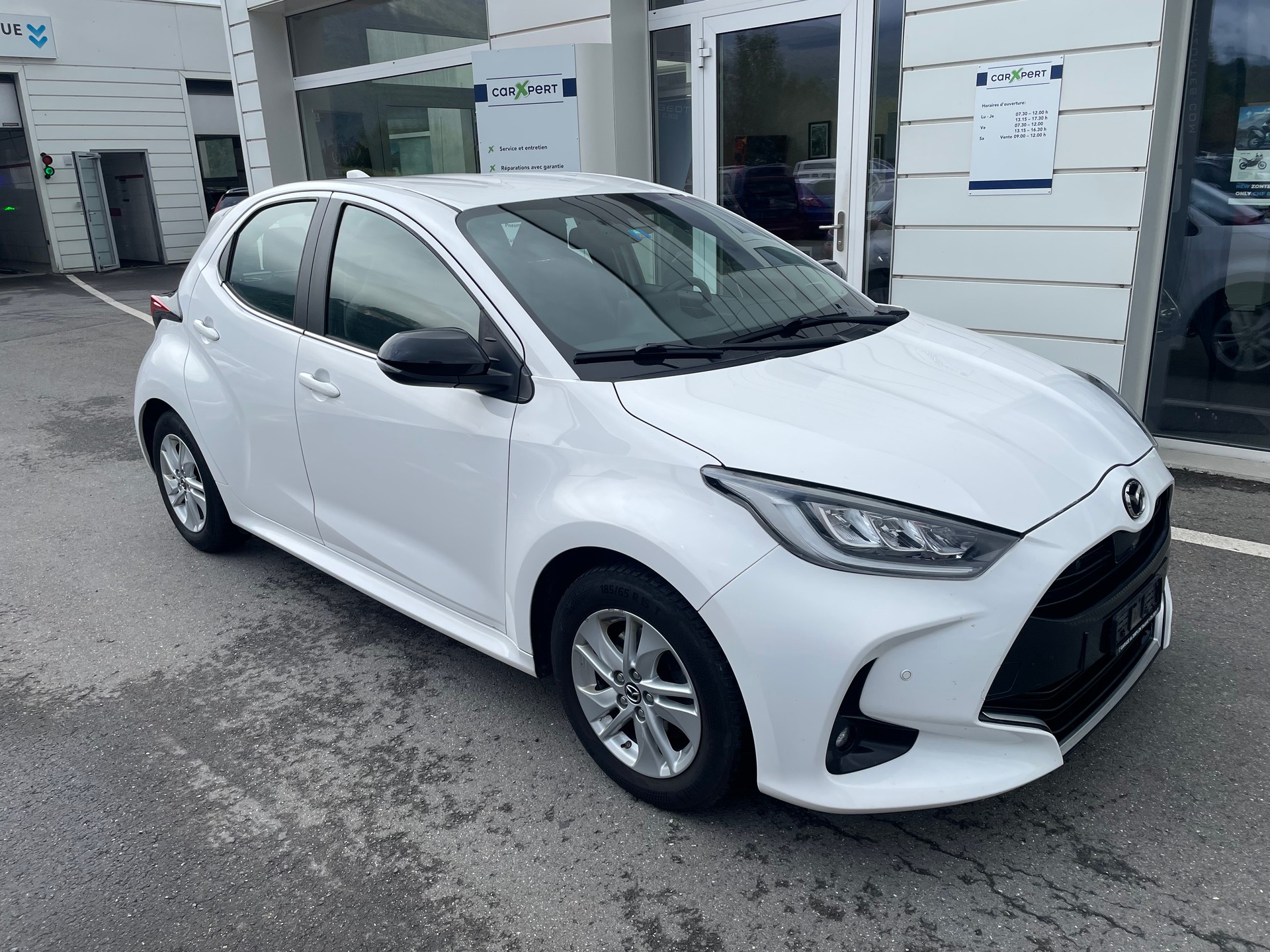 MAZDA 2 Hybrid Select-image-0