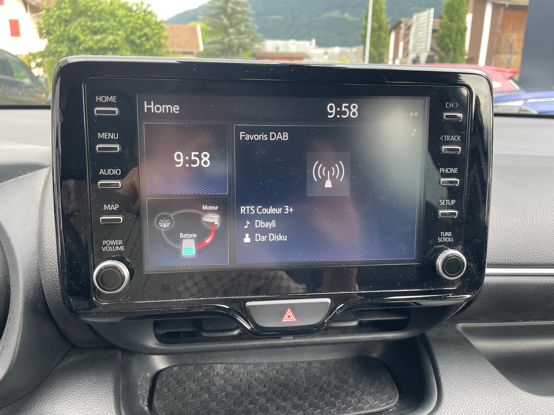 MAZDA 2 Hybrid Select-image-9