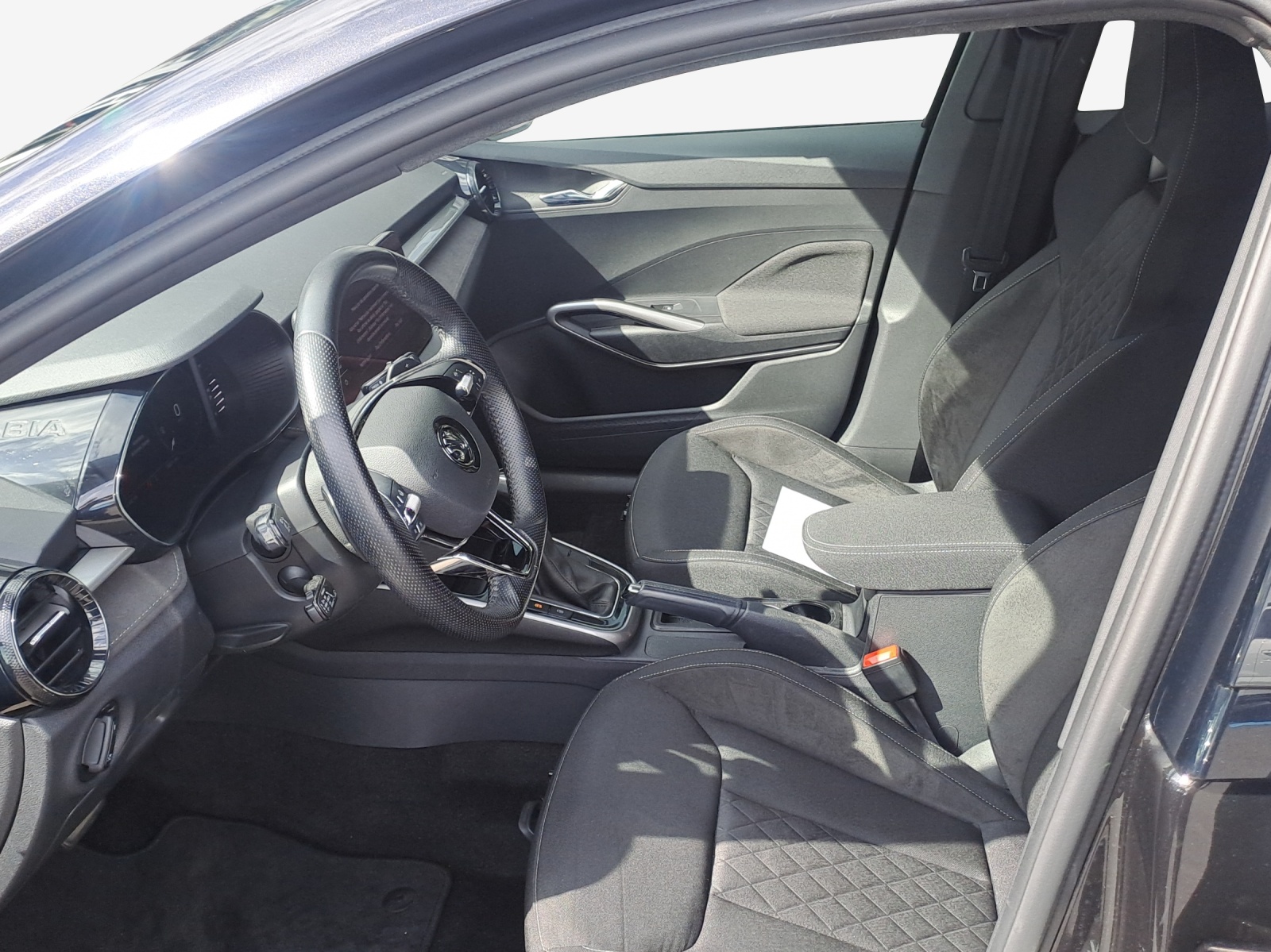 SKODA Fabia 1.5 TSI Style DSG-image-7