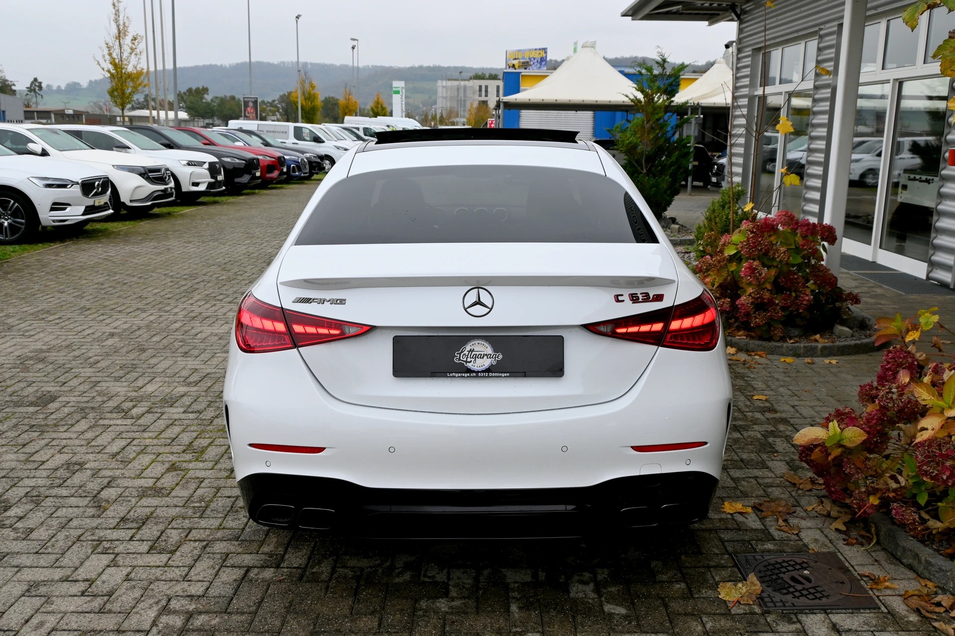 MERCEDES-BENZ C 63 S AMG E Performance 4 Matic 680PS-image-3