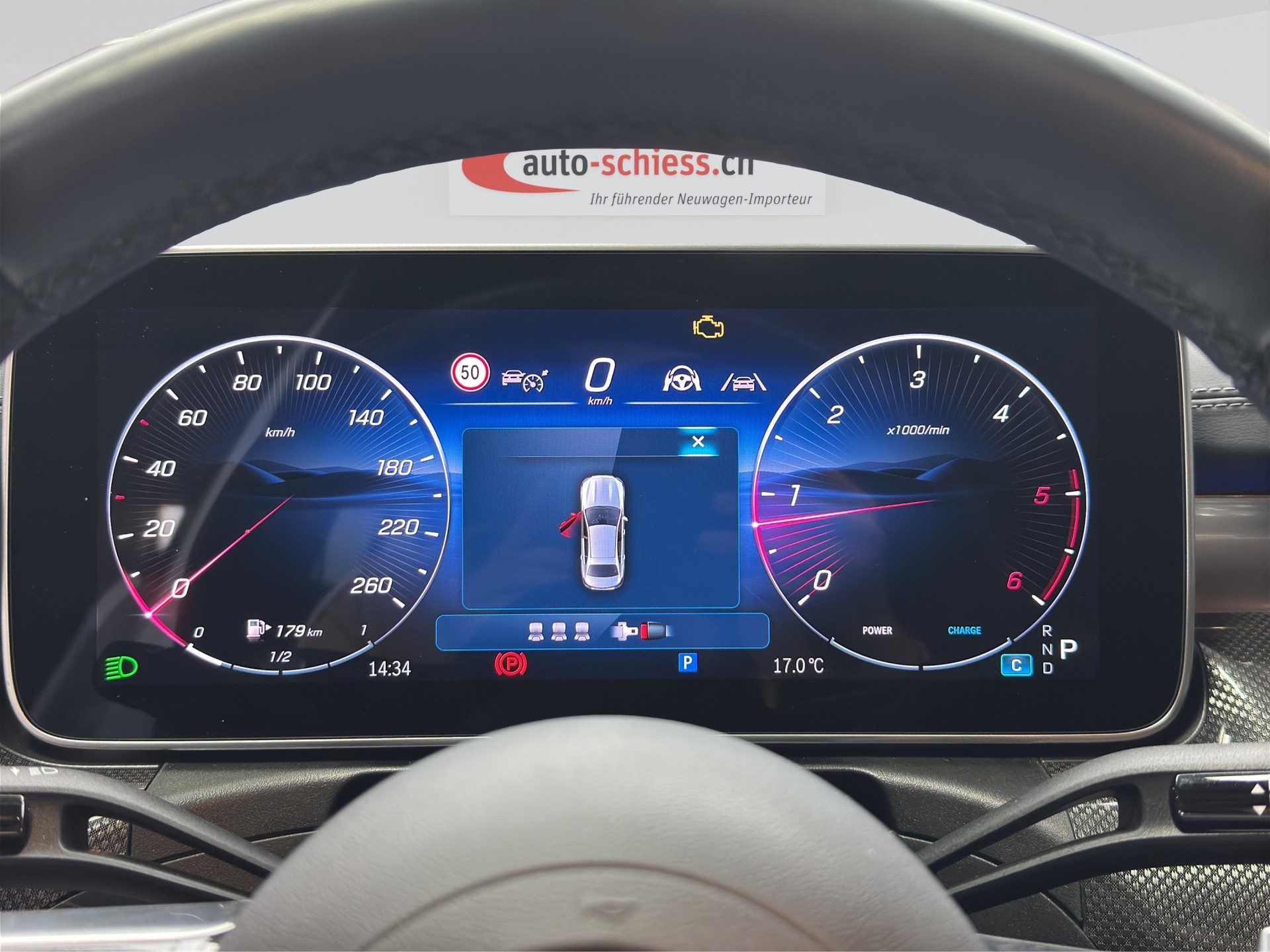 MERCEDES-BENZ C 300 d AMG Line Night-image-11