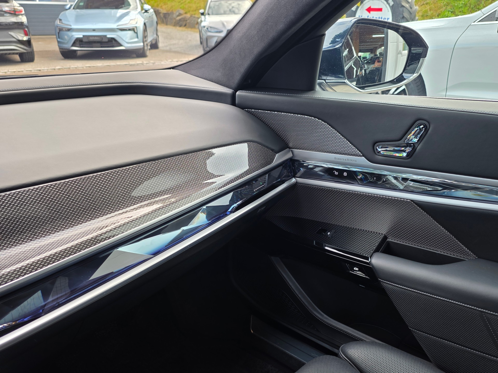 BMW i7 xDrive 60 **GRATIS-SERVICE - EXECUTIVE PANORMA SKY LOUNGE -MASSAGE SITZE VO+HI - BOWER & WILKINS SOUND -GARANTIE BIS 03.2030-image-9