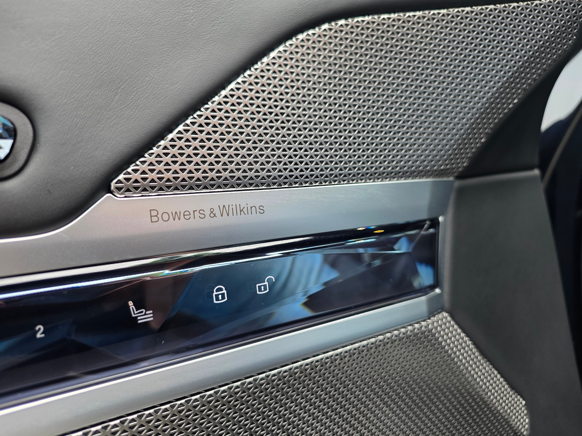 BMW i7 xDrive 60 **GRATIS-SERVICE - EXECUTIVE PANORMA SKY LOUNGE -MASSAGE SITZE VO+HI - BOWER & WILKINS SOUND -GARANTIE BIS 03.2030-image-7
