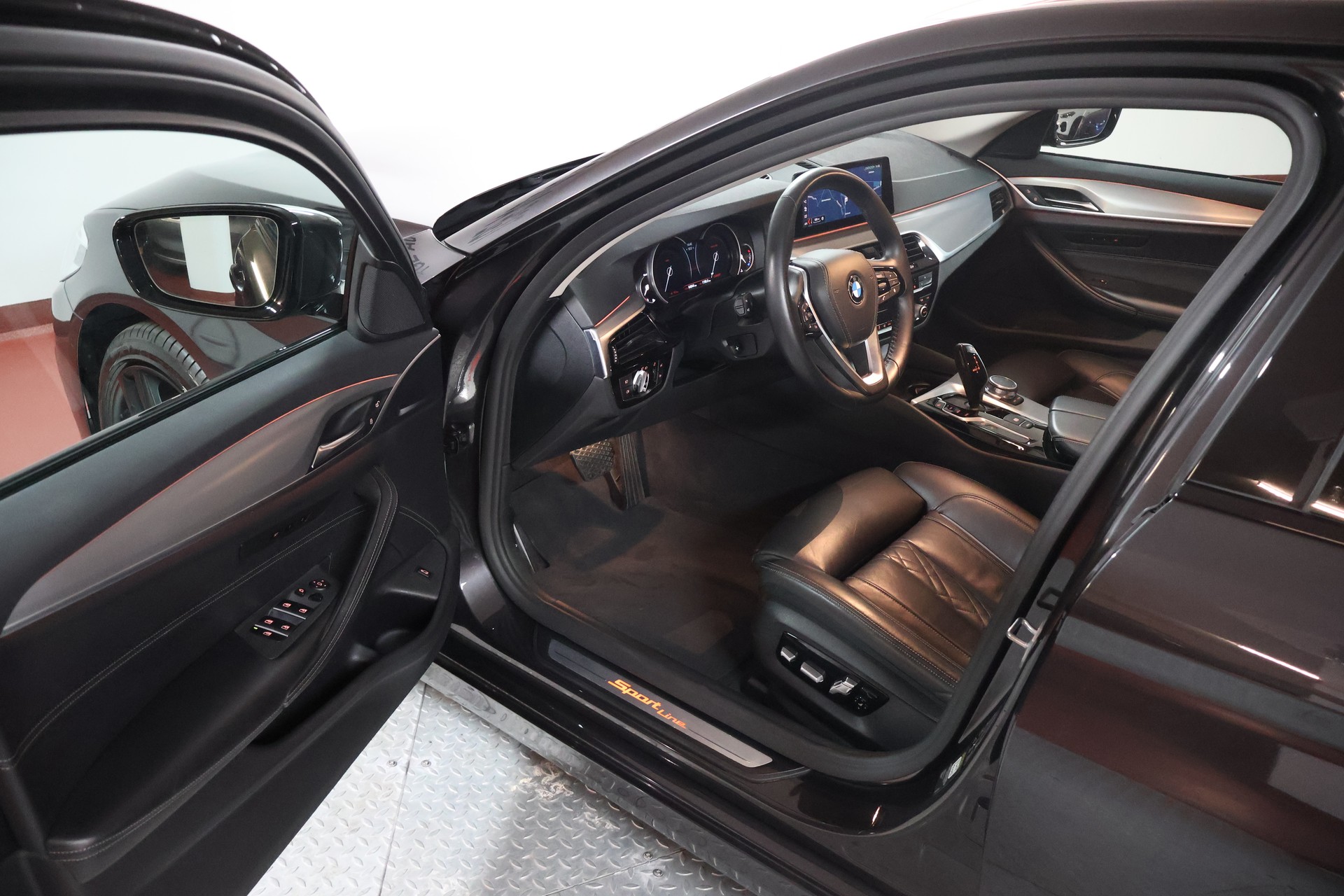 BMW 520d xDrive Sport Line Steptronic-image-5