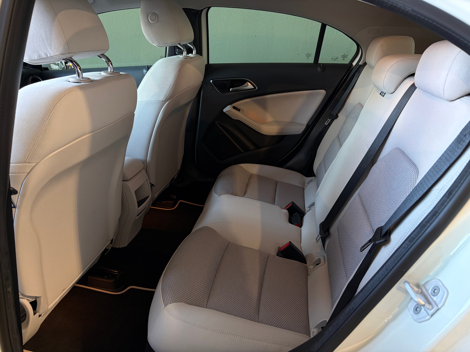 MERCEDES-BENZ A 200 CDI 4Matic 7G-DCT *** 1.Hand *** CH-Fahrzeug *** Ab MFK ***-image-9