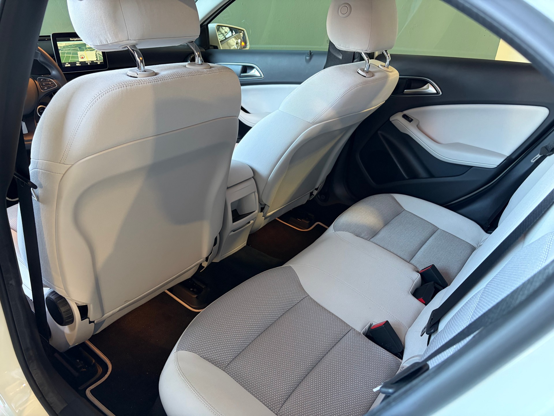 MERCEDES-BENZ A 200 CDI 4Matic 7G-DCT *** 1.Hand *** CH-Fahrzeug *** Ab MFK ***-image-16