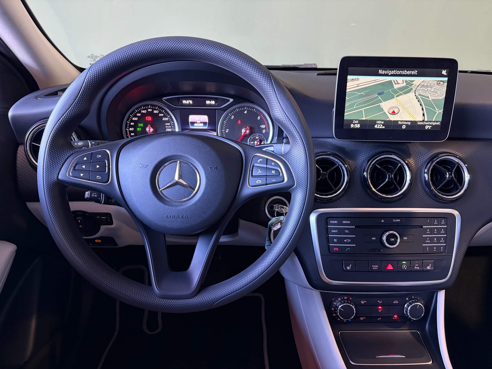 MERCEDES-BENZ A 200 CDI 4Matic 7G-DCT *** 1.Hand *** CH-Fahrzeug *** Ab MFK ***-image-15