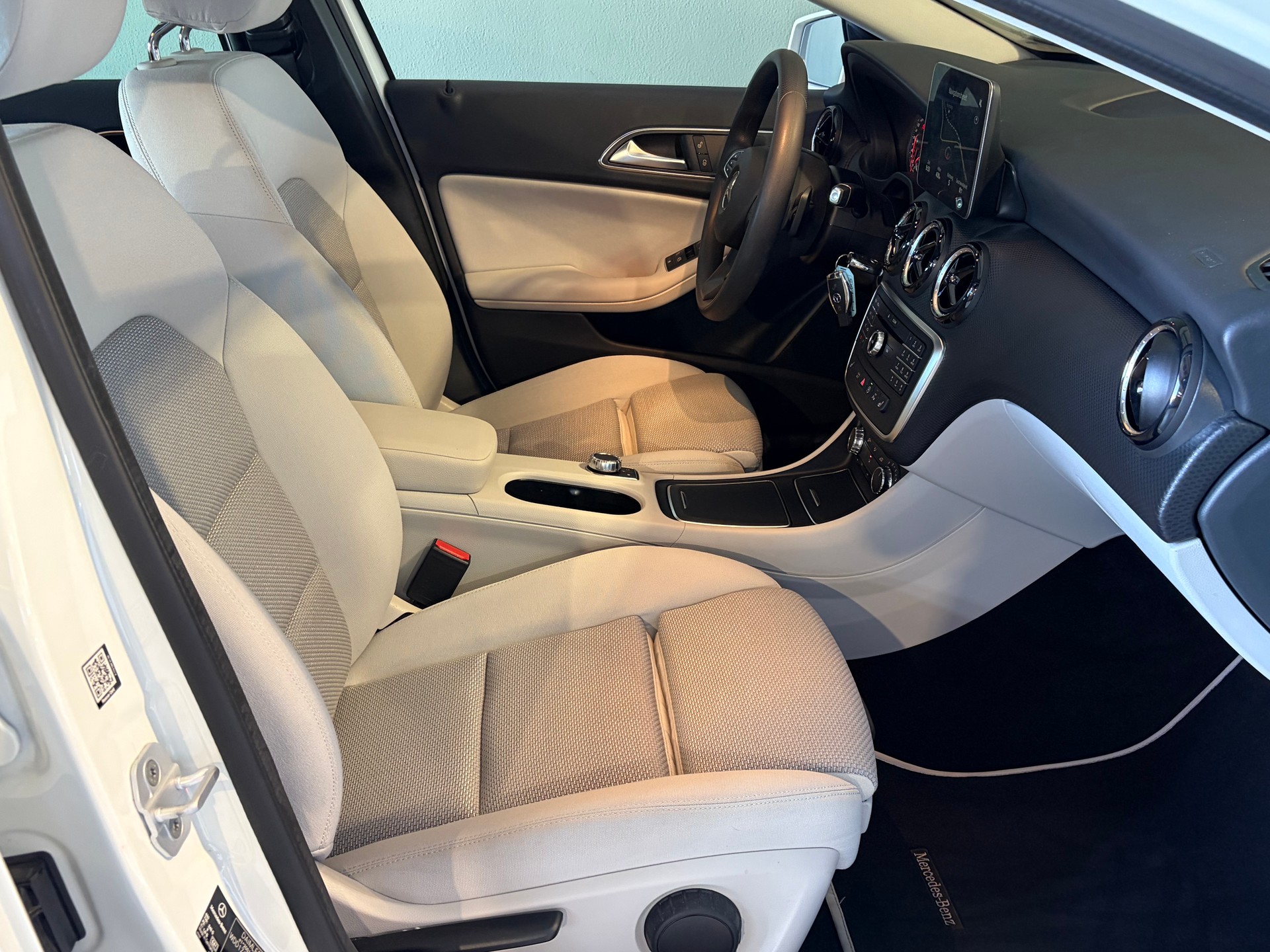 MERCEDES-BENZ A 200 CDI 4Matic 7G-DCT *** 1.Hand *** CH-Fahrzeug *** Ab MFK ***-image-11
