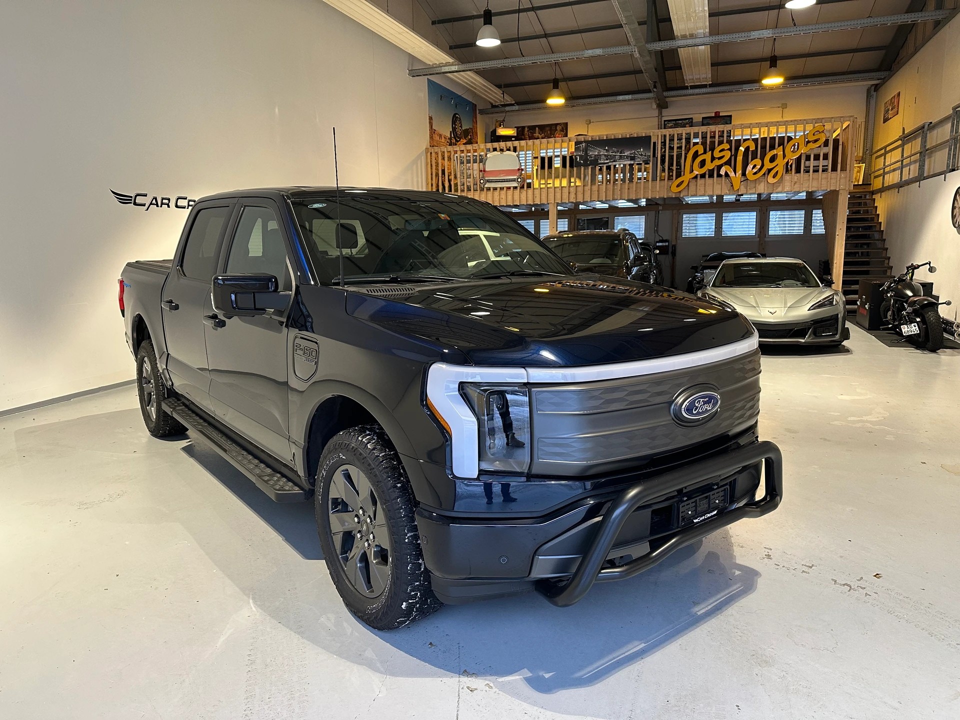 FORD F-150 Lightning-image-4