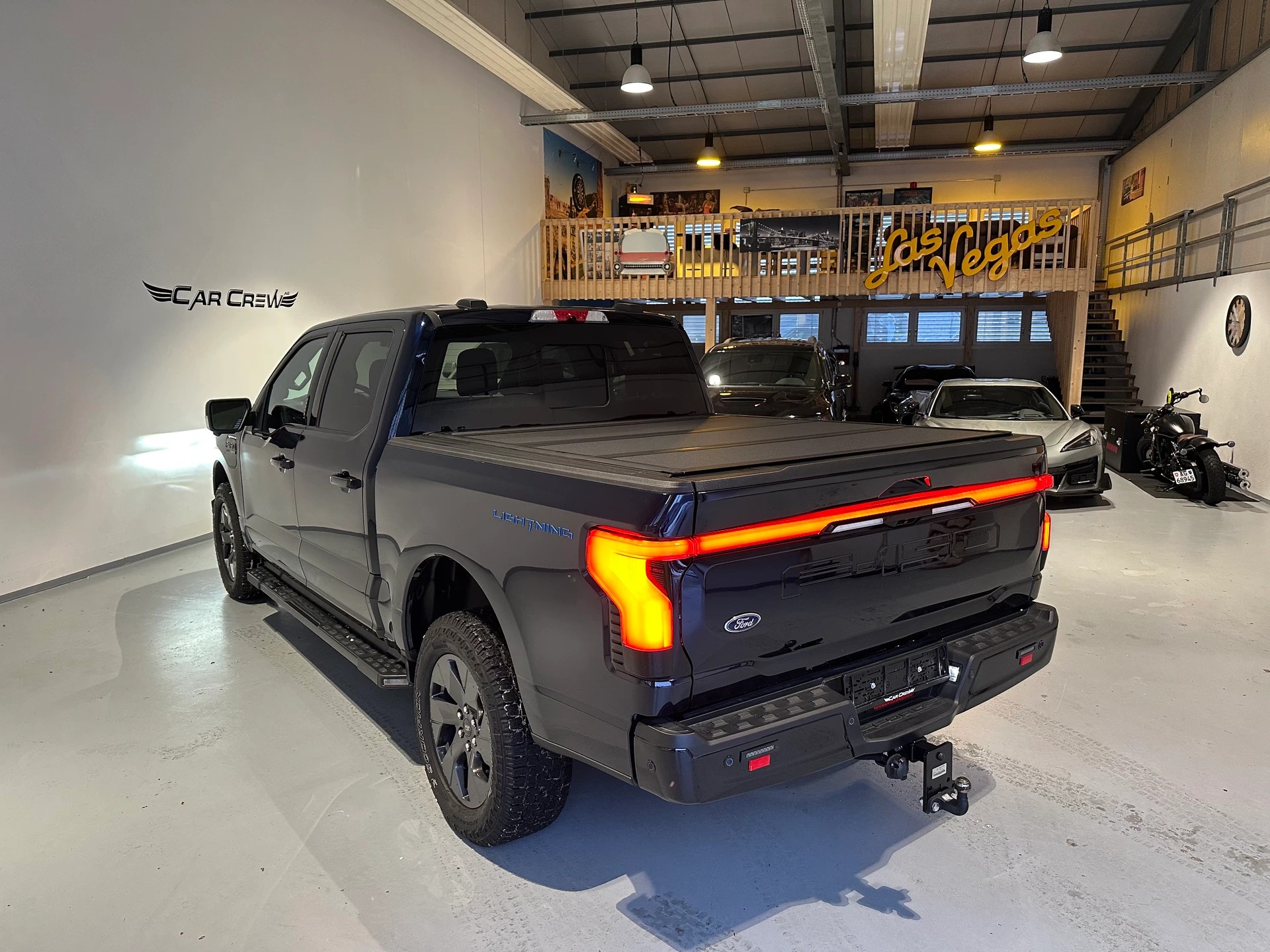 FORD F-150 Lightning-image-15