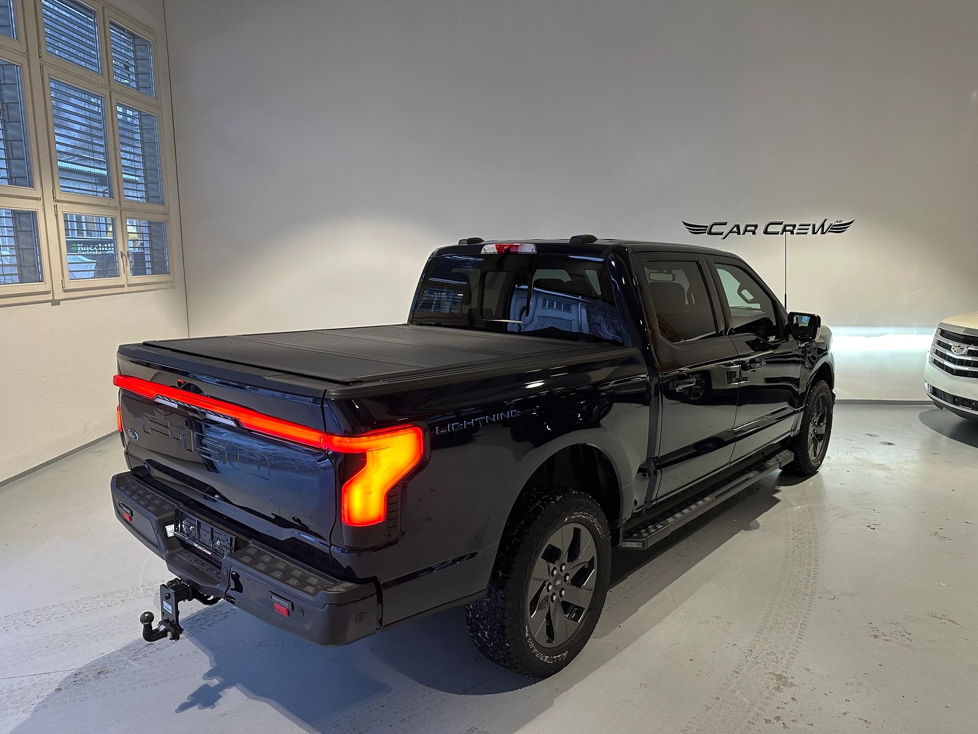 FORD F-150 Lightning-image-14