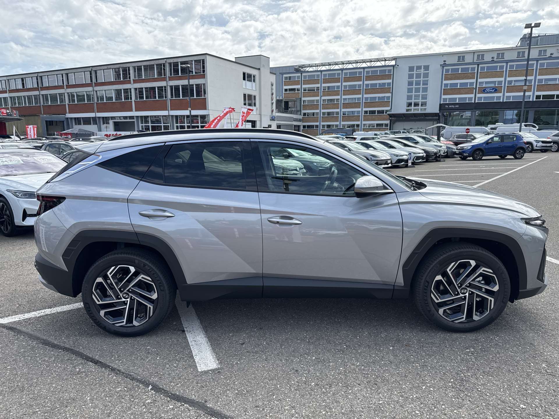 HYUNDAI Tucson 1.6 TGDI HEV Creative 239PS Automat-image-10