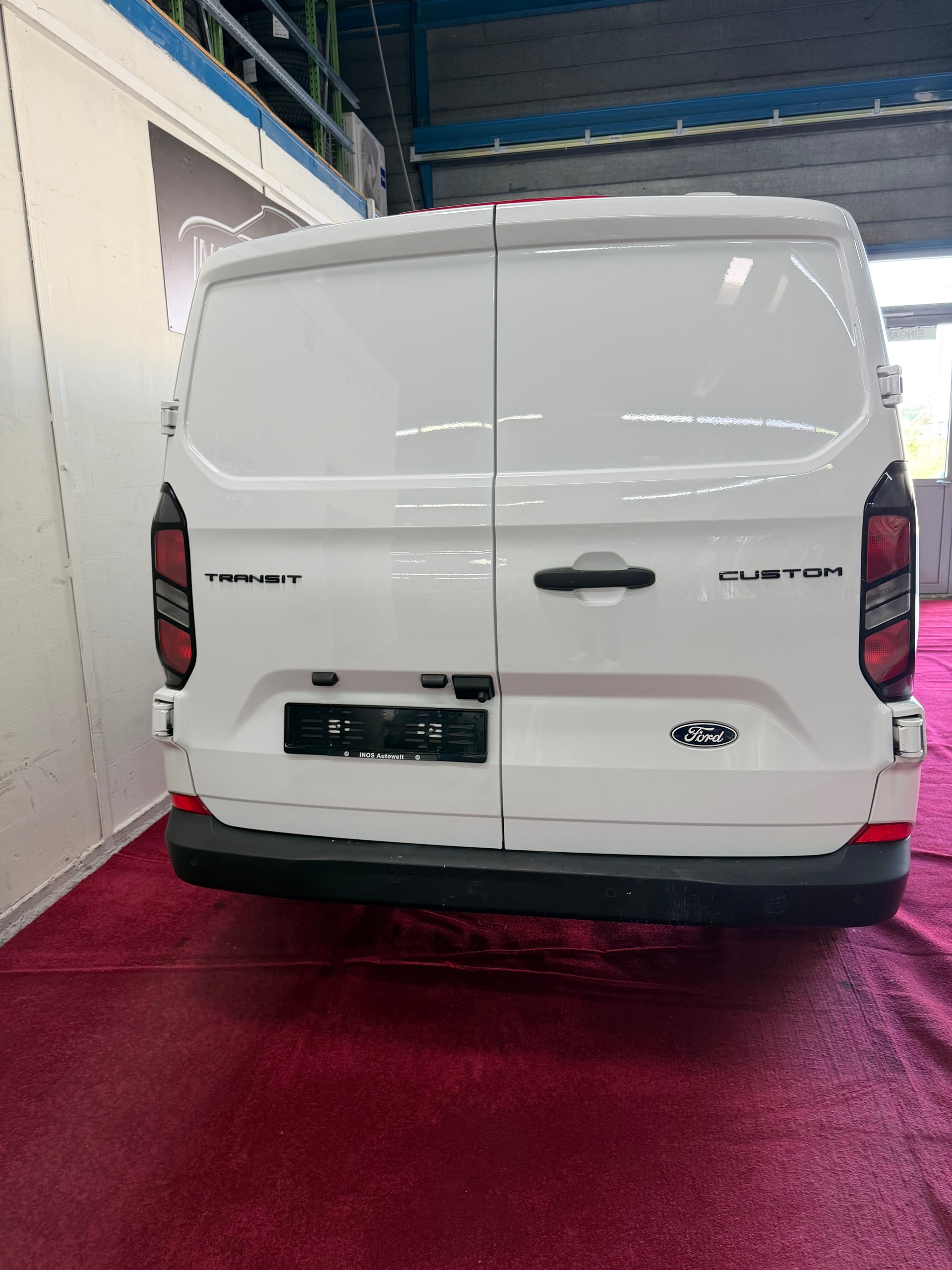 FORD Transit Custom Van 320 L2H1 Trend-image-5
