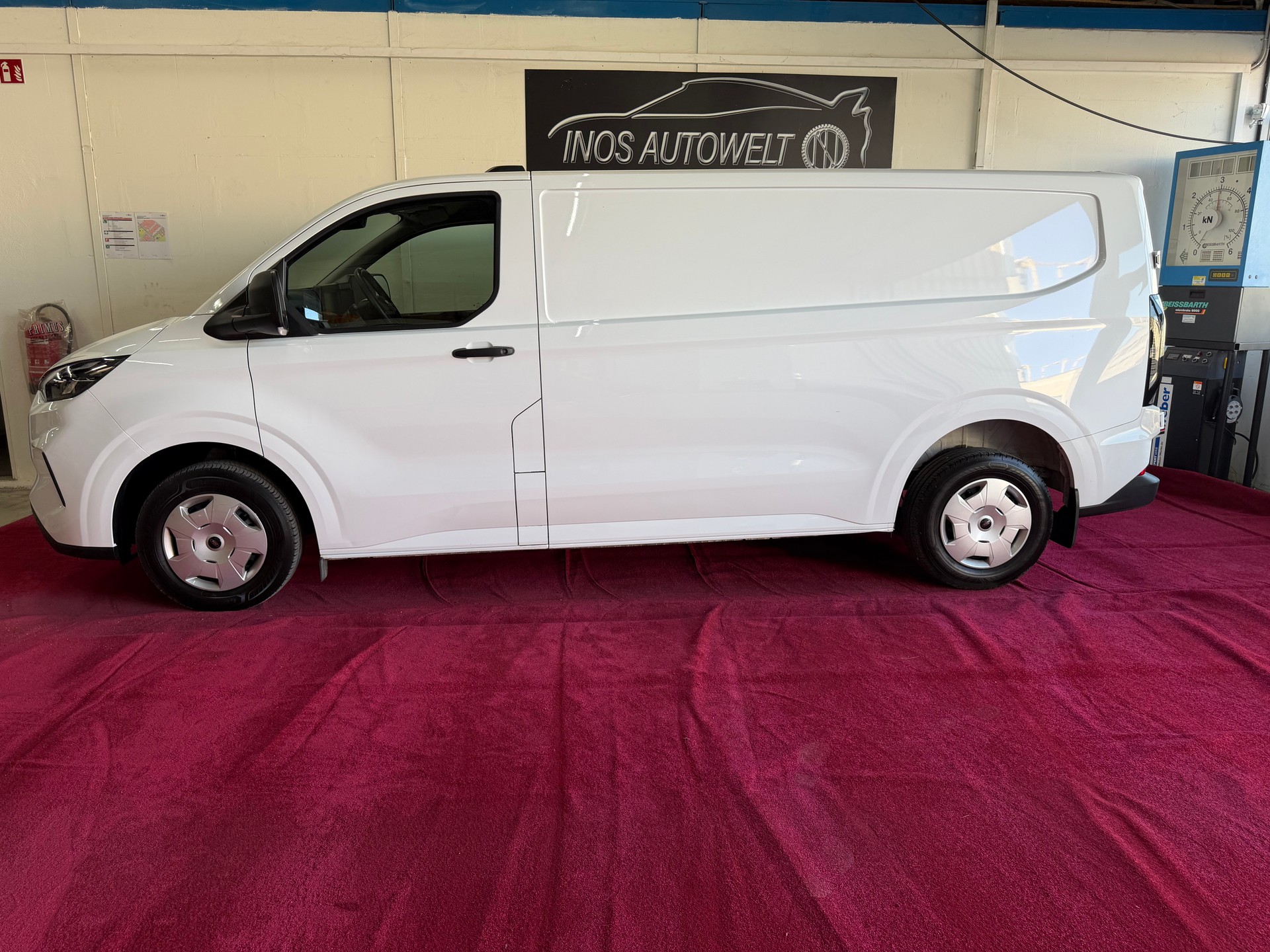 FORD Transit Custom Van 320 L2H1 Trend-image-2