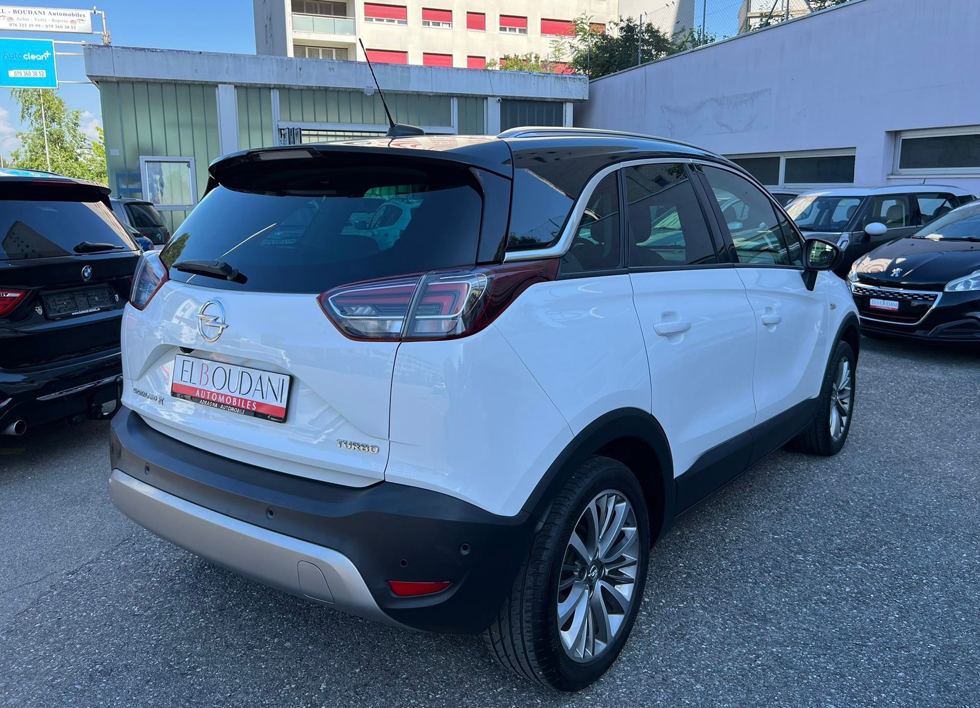 OPEL Crossland X 1.2i TP Excellence Automatik-image-5