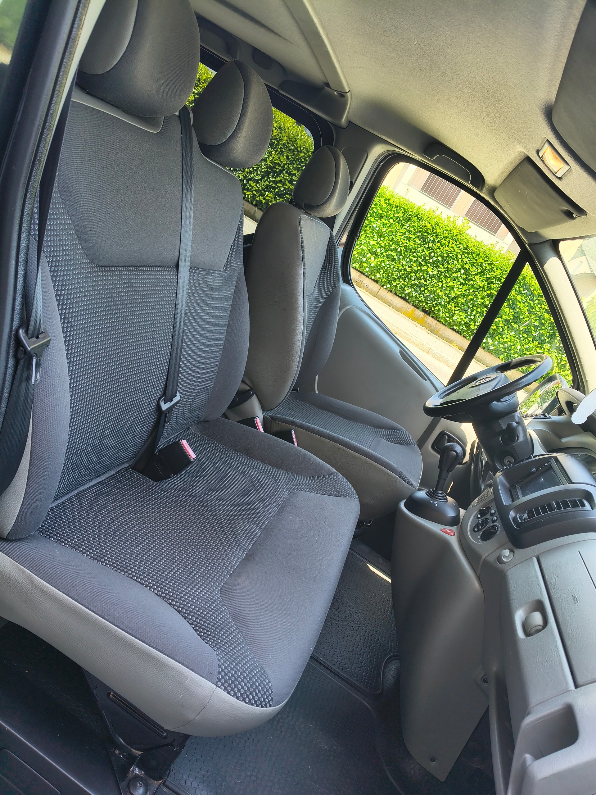 OPEL Vivaro 2.5 CDTI 2.7t L1H1-image-4