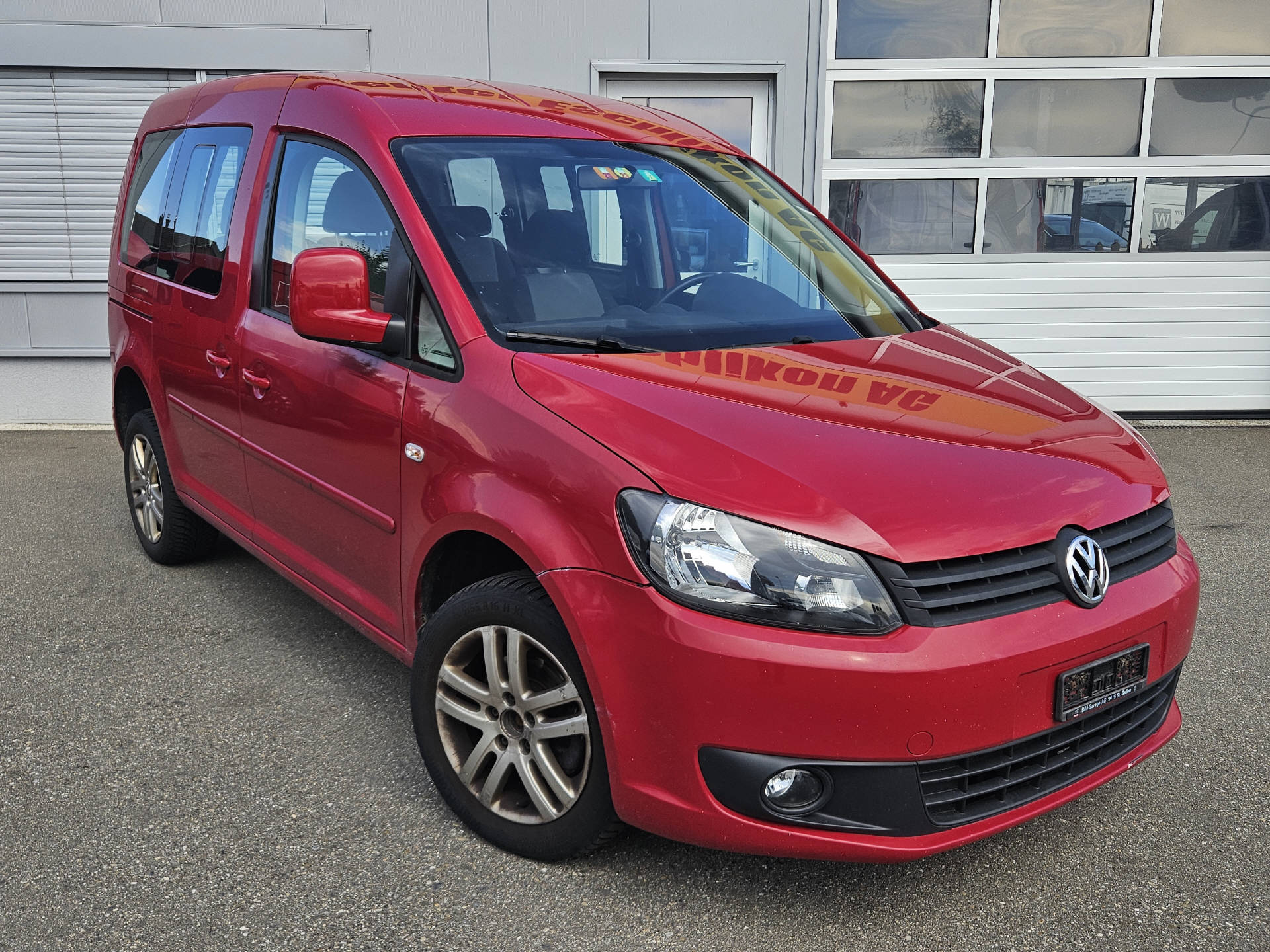 VW Caddy 2.0 TDI 110 Trendline 4m-image-1