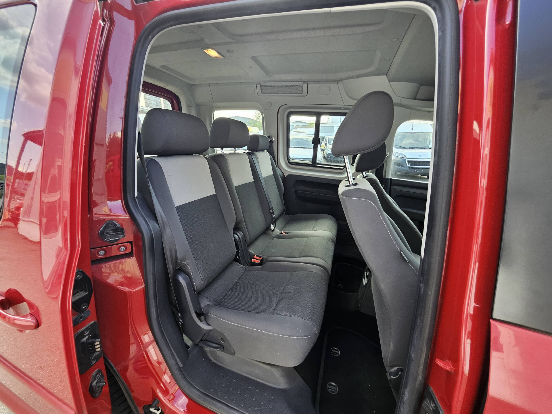 VW Caddy 2.0 TDI 110 Trendline 4m-image-20