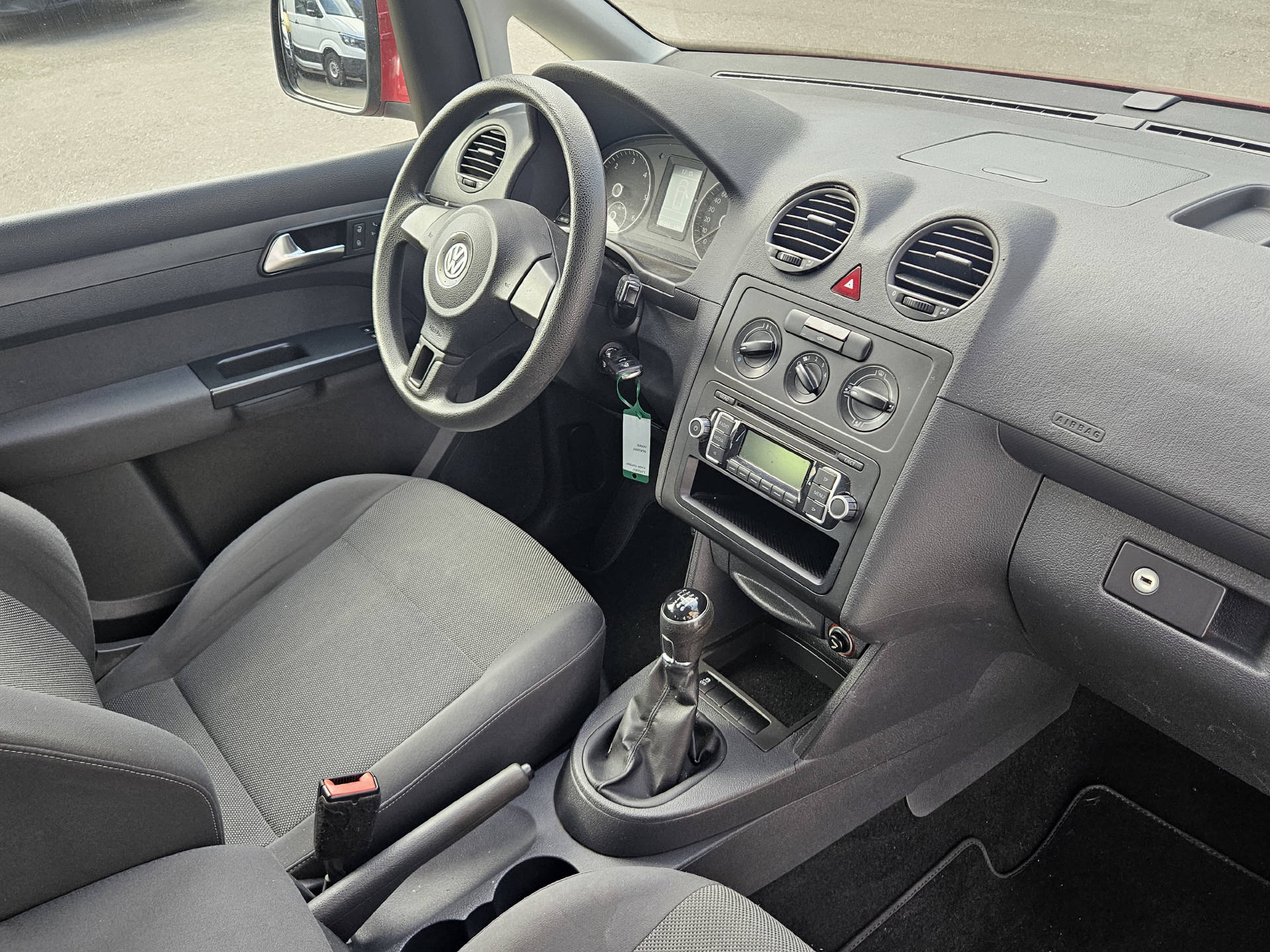 VW Caddy 2.0 TDI 110 Trendline 4m-image-18