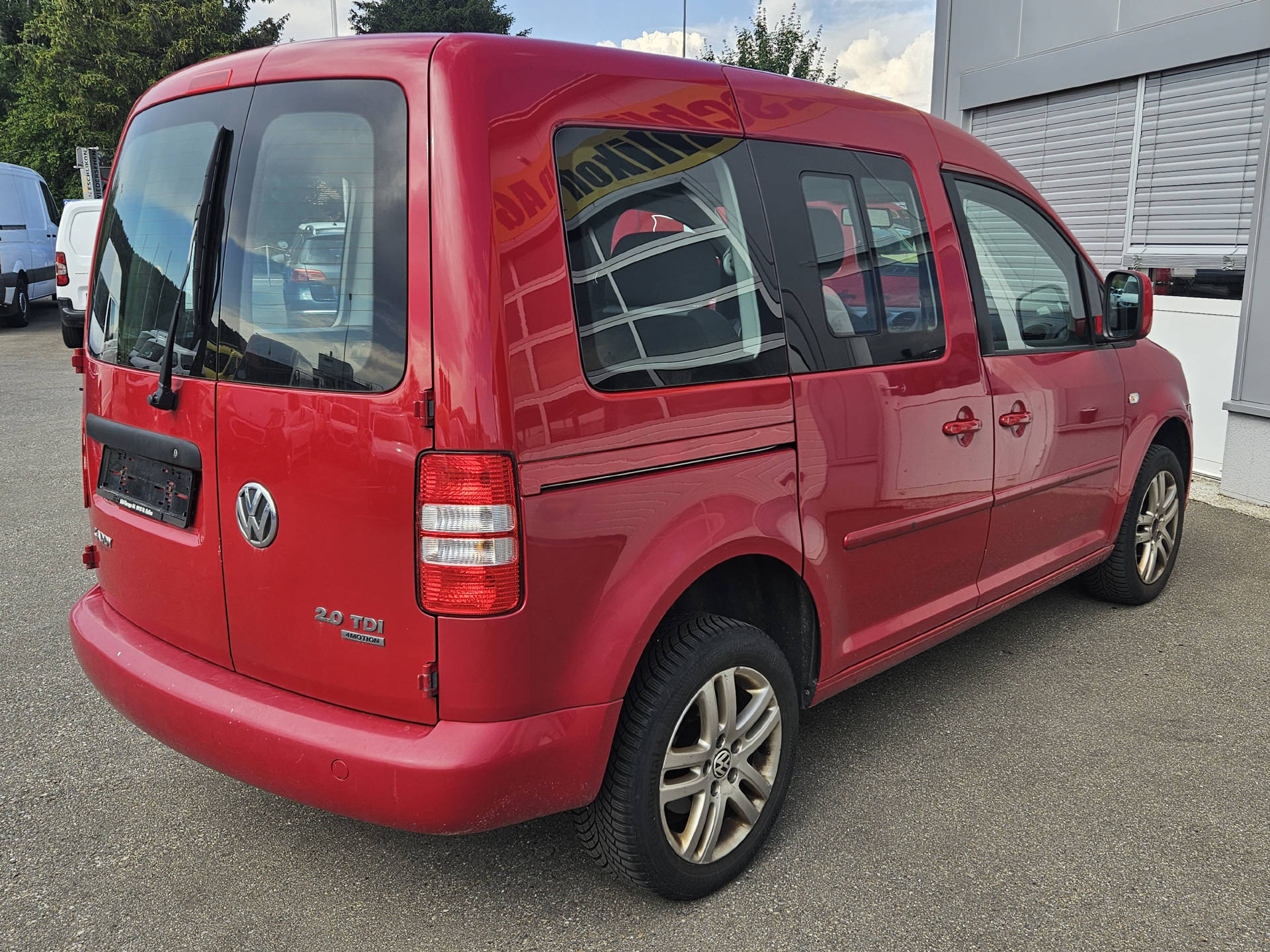 VW Caddy 2.0 TDI 110 Trendline 4m-image-8