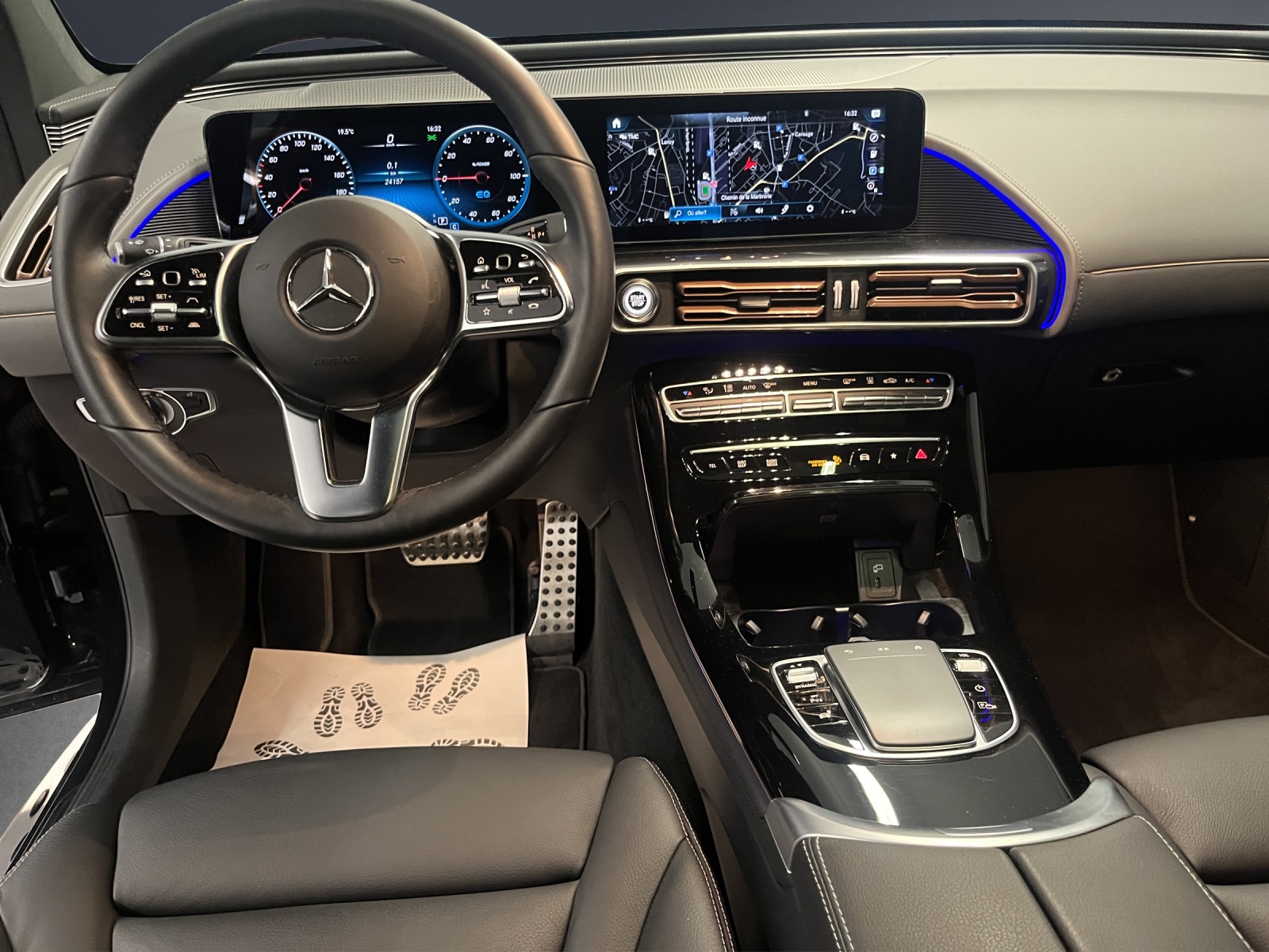 MERCEDES-BENZ EQC 400 4Matic-image-6