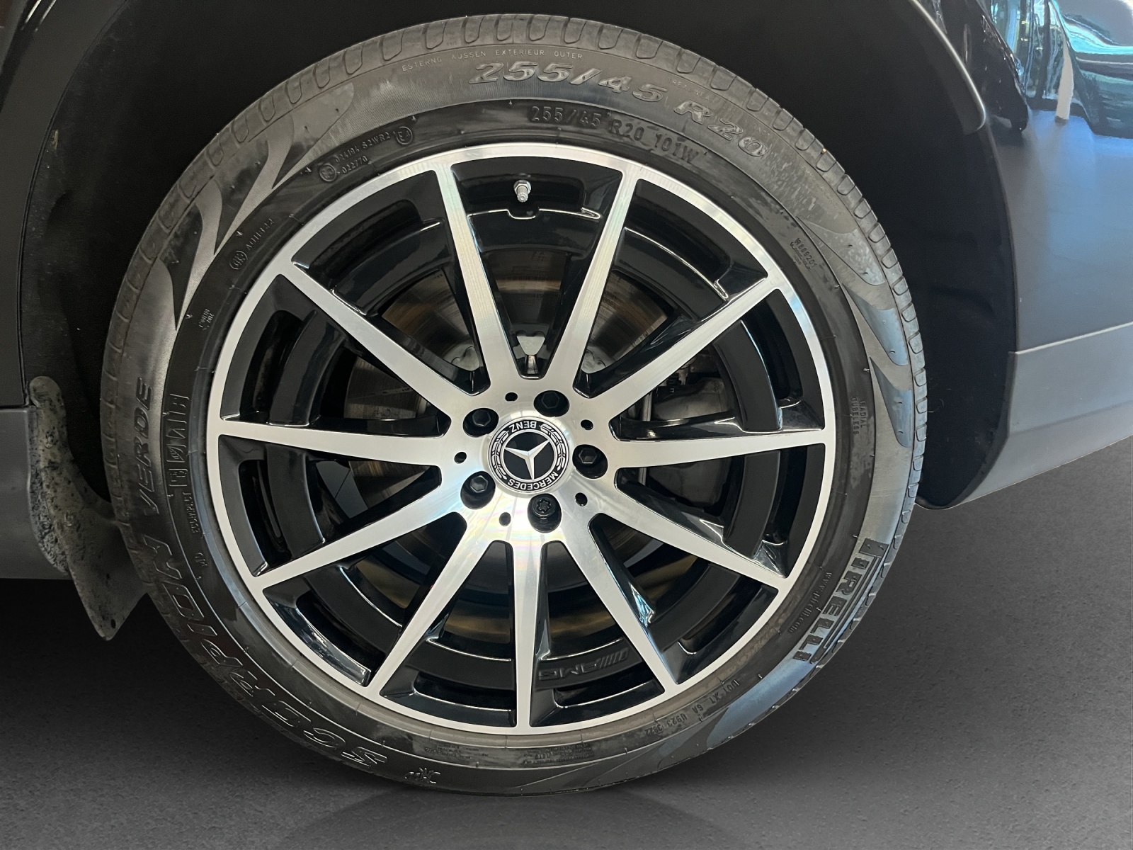 MERCEDES-BENZ EQC 400 4Matic-image-11
