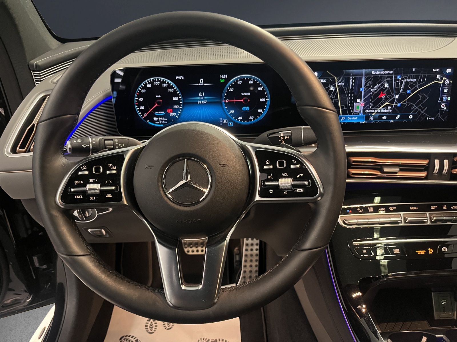 MERCEDES-BENZ EQC 400 4Matic-image-7