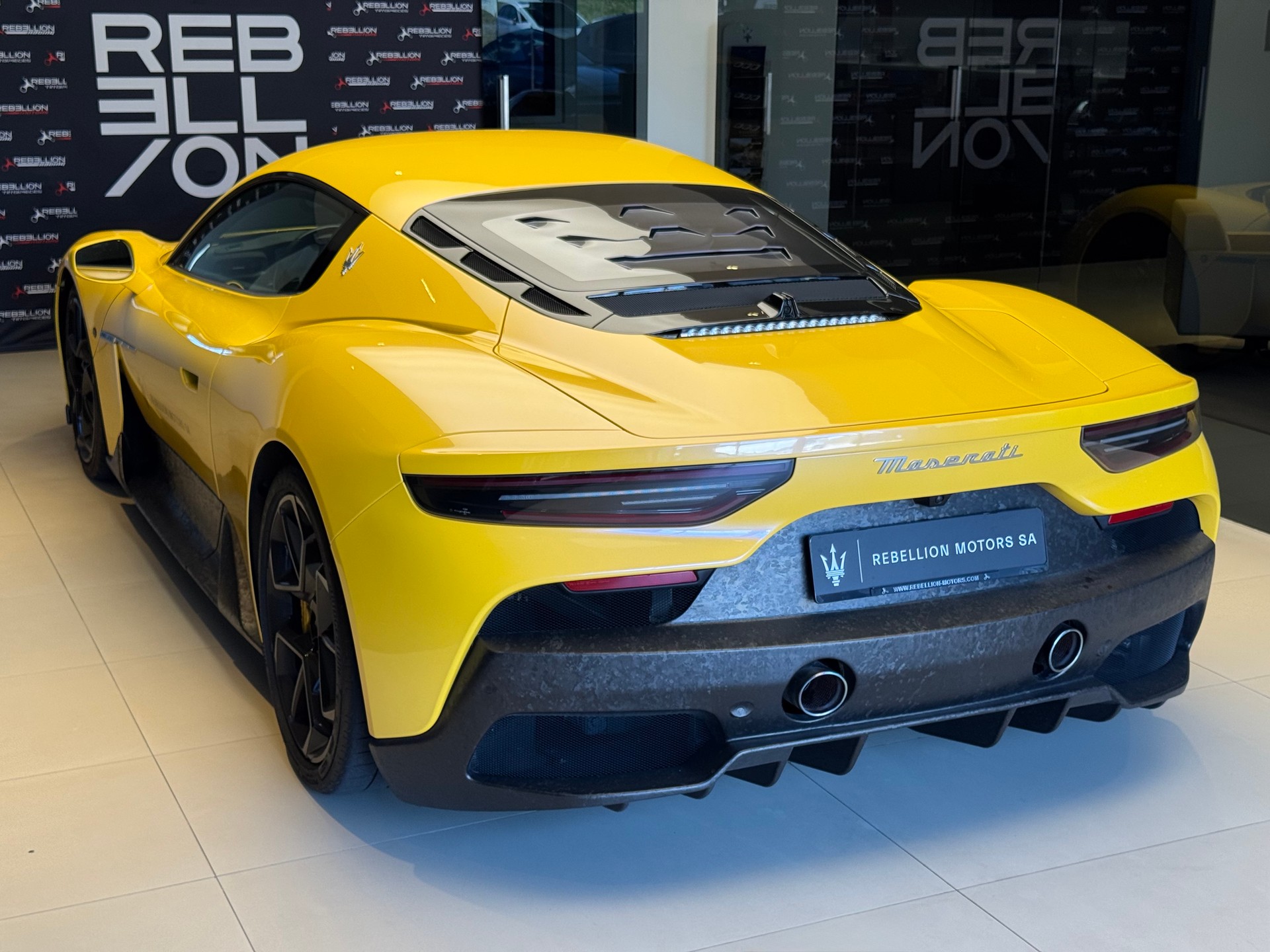 MASERATI MC 20-image-8