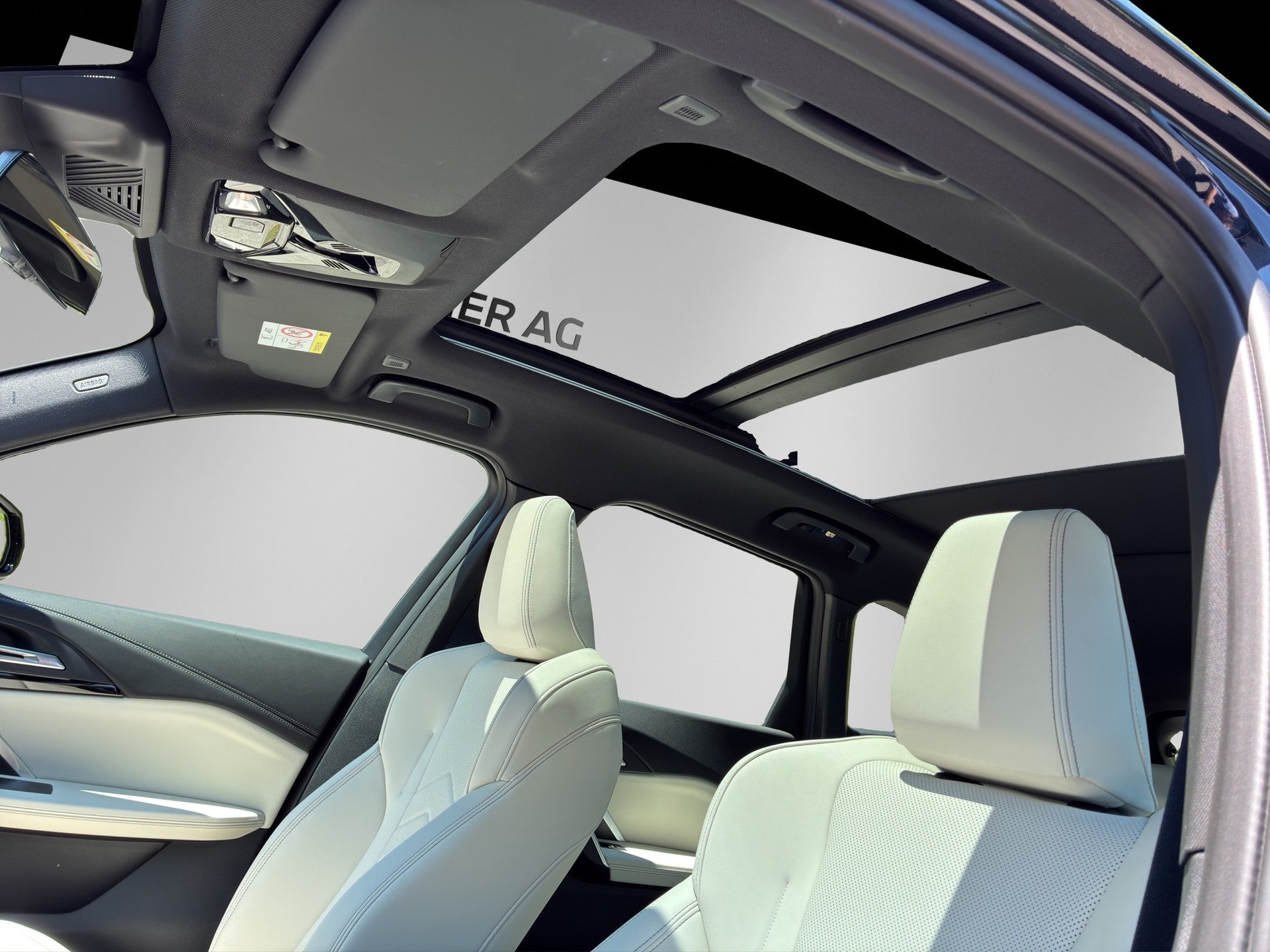 BMW X1 M35i-image-10
