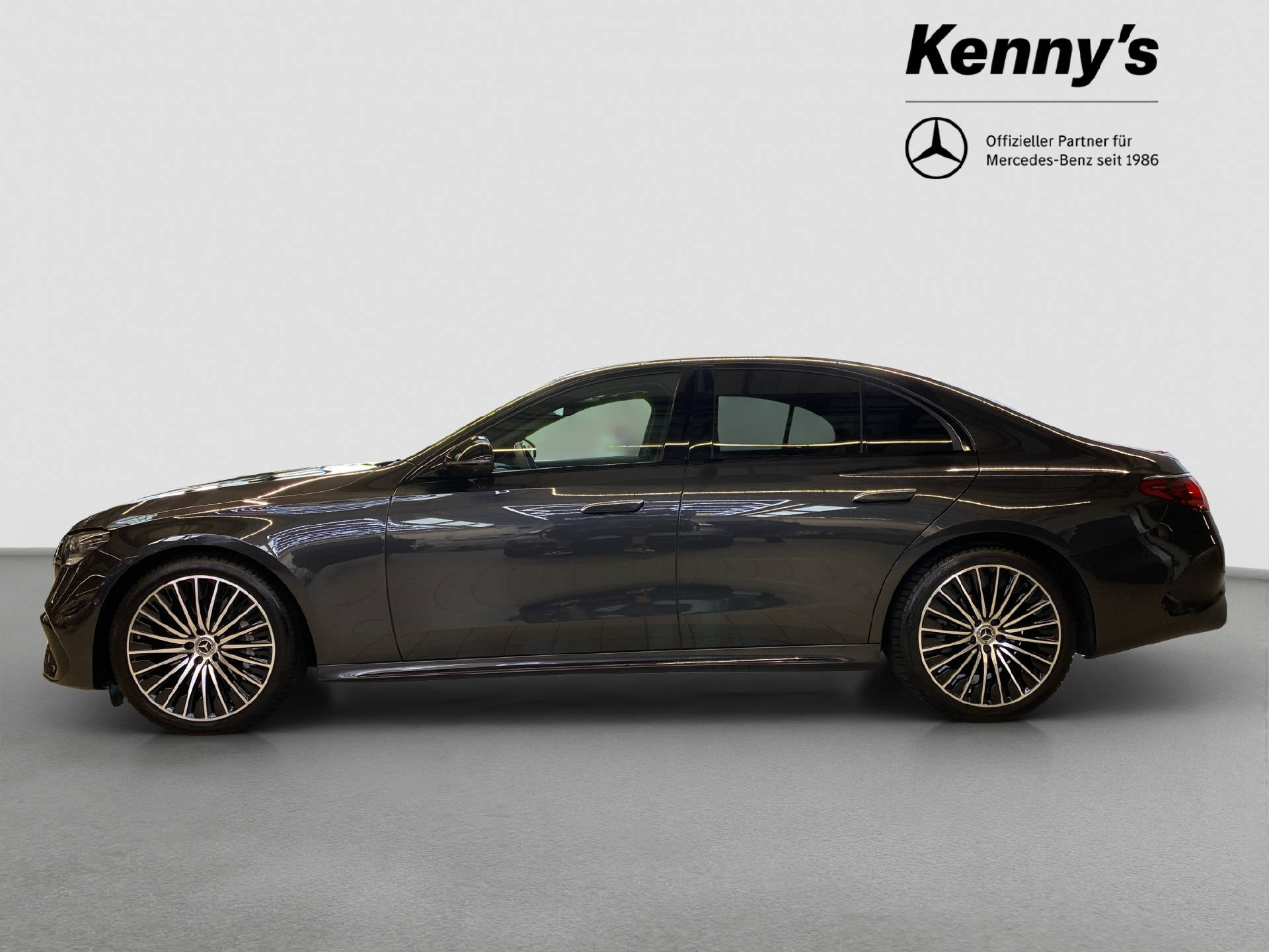MERCEDES-BENZ E 200 AMG Line 4MATIC-image-2