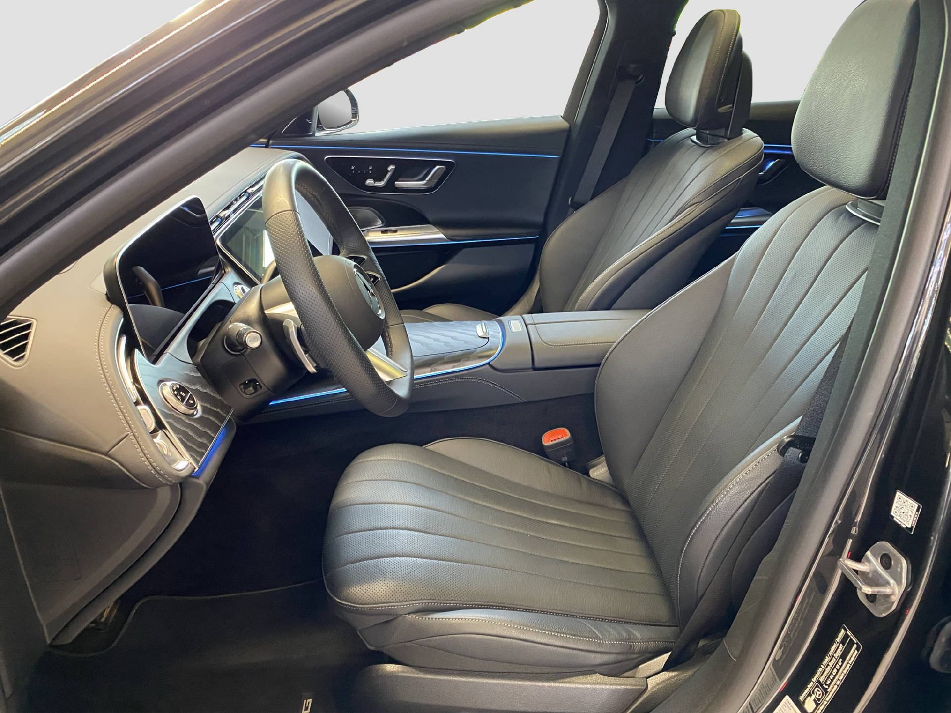 MERCEDES-BENZ E 200 AMG Line 4MATIC-image-6