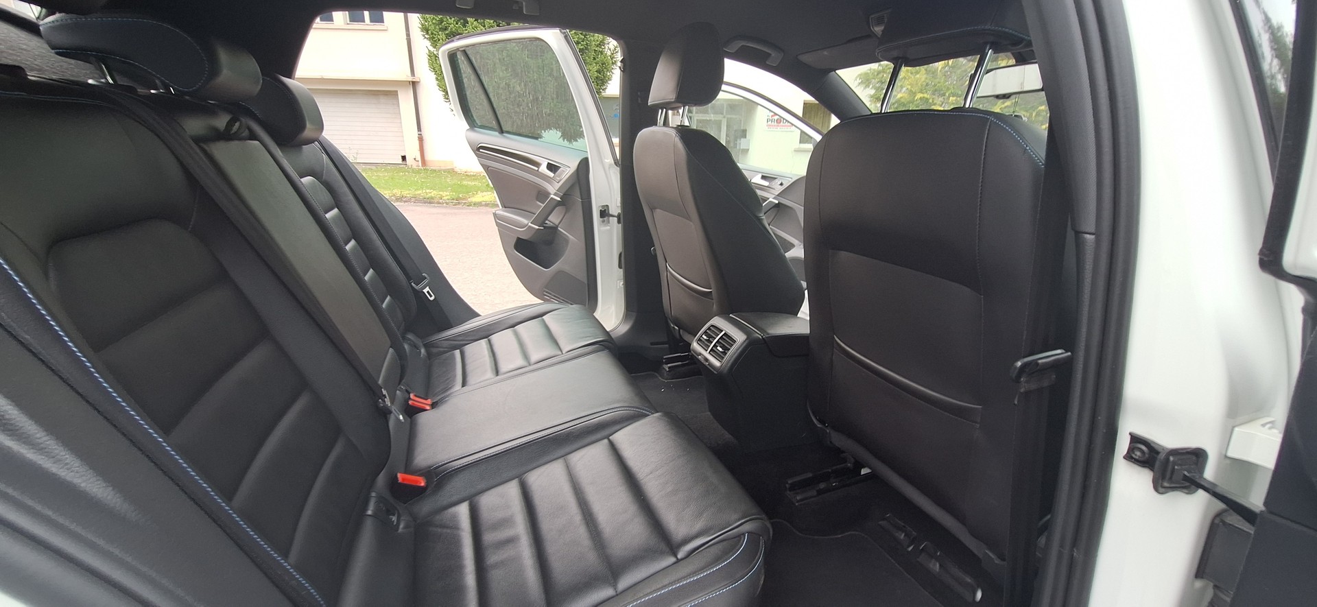 VW Golf 1.4 TSI GTE DSG-image-11