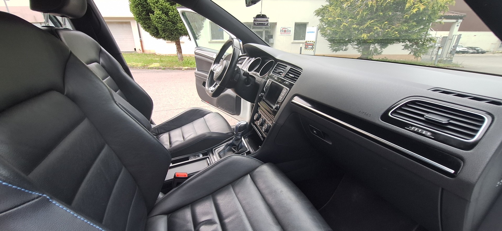 VW Golf 1.4 TSI GTE DSG-image-12
