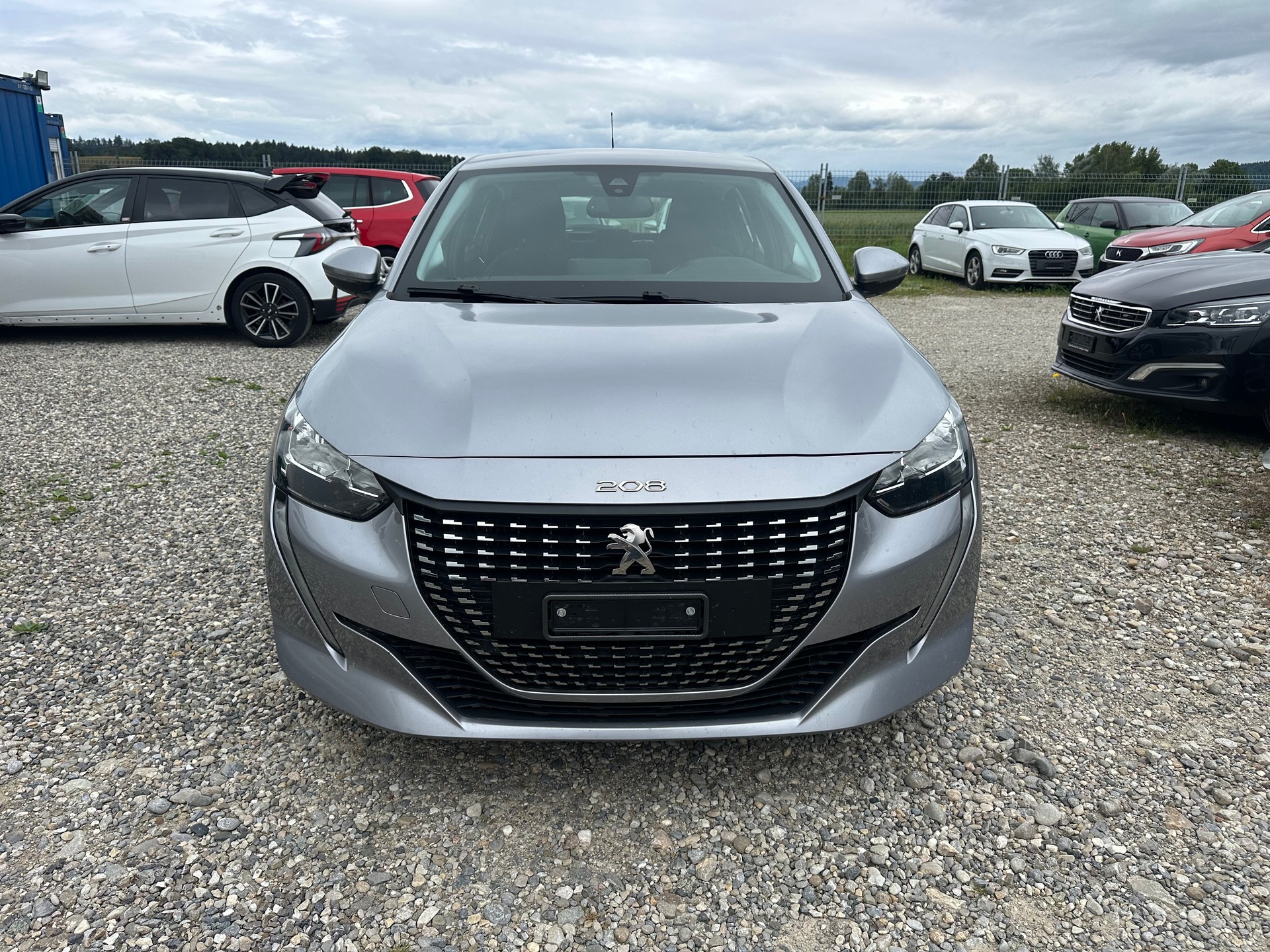 PEUGEOT 208 1.2 PureTech Active-image-1