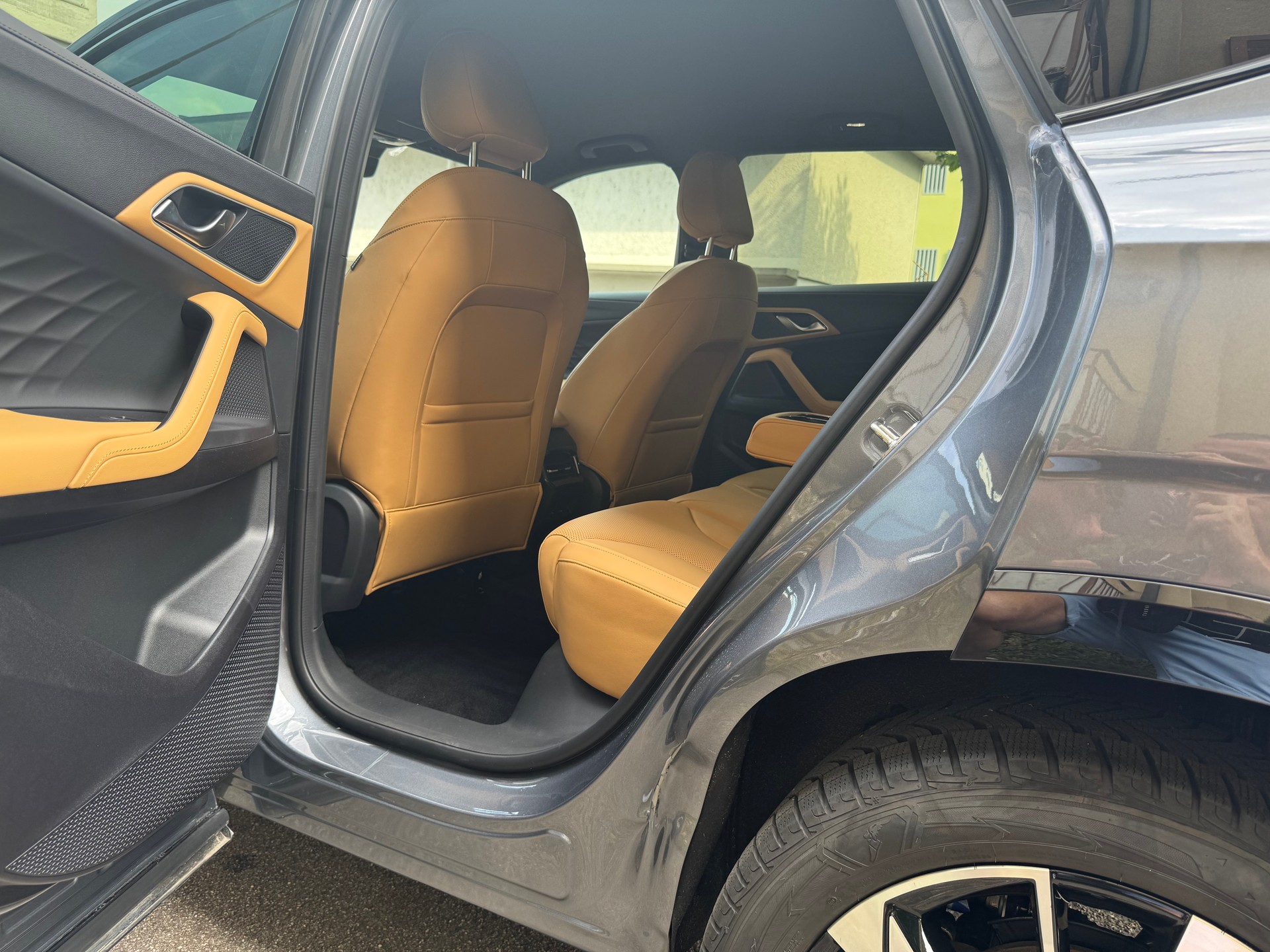 MG HS 1.5 T HEV Luxury-image-14