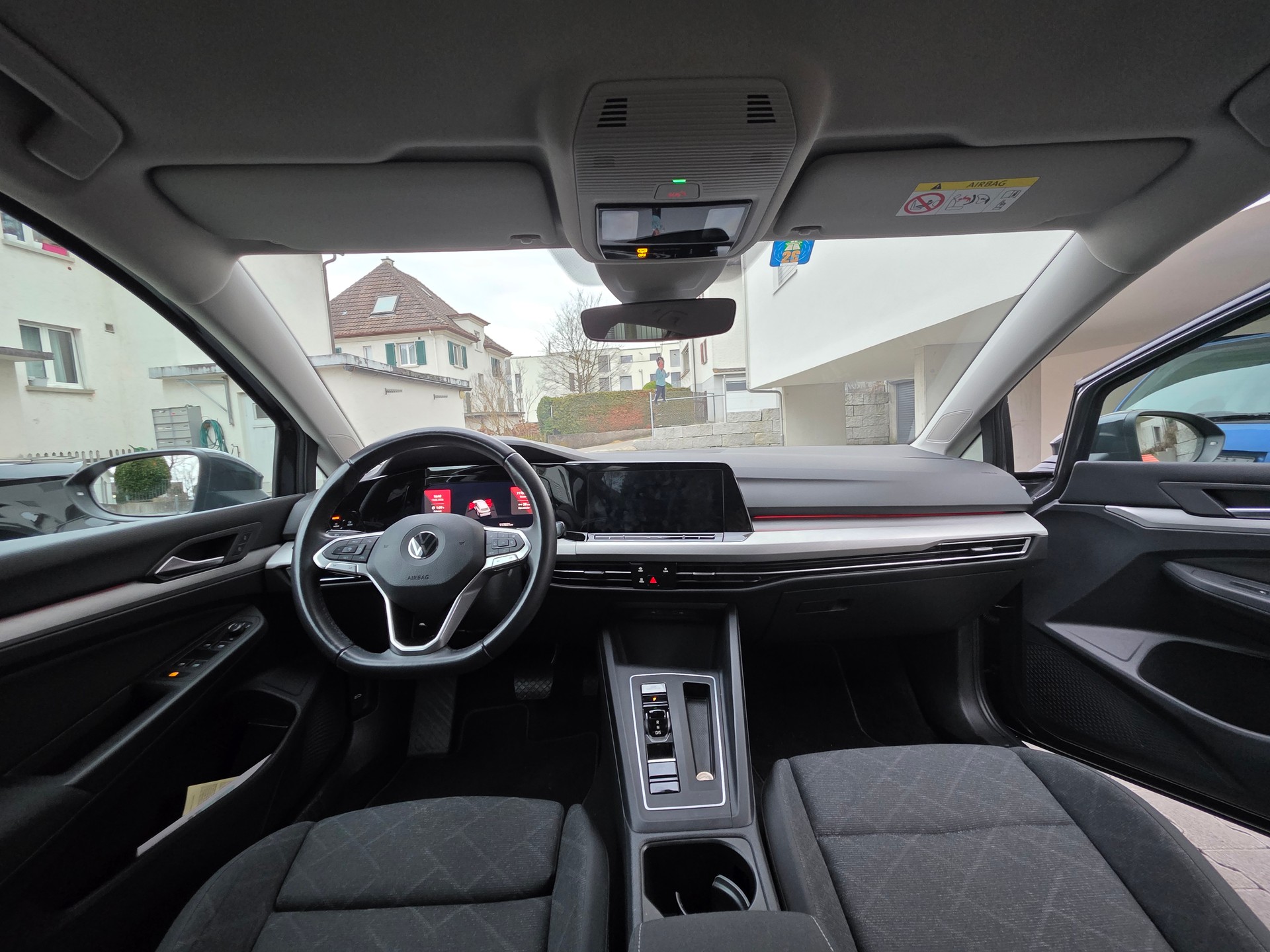 VW Variant 2.0 TDI Life DSG-image-1