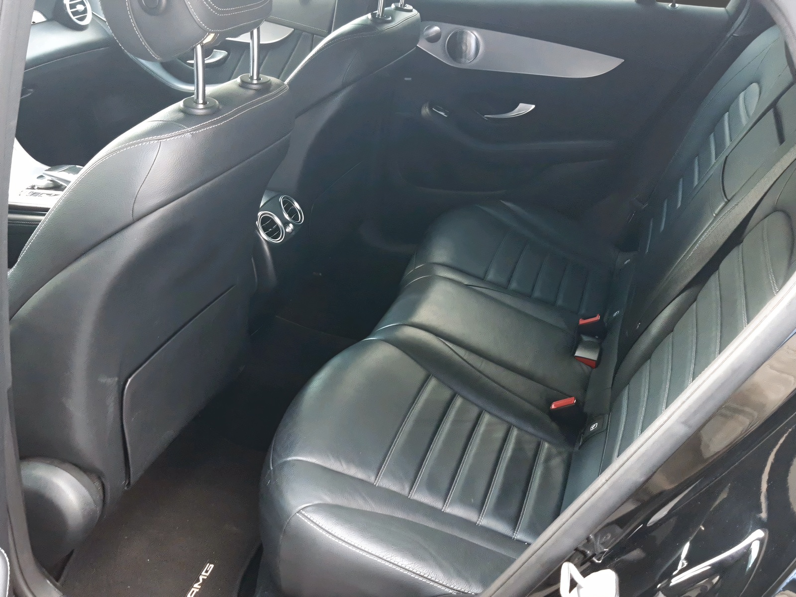 MERCEDES-BENZ GLC 250 d 4Matic Coupé-image-9