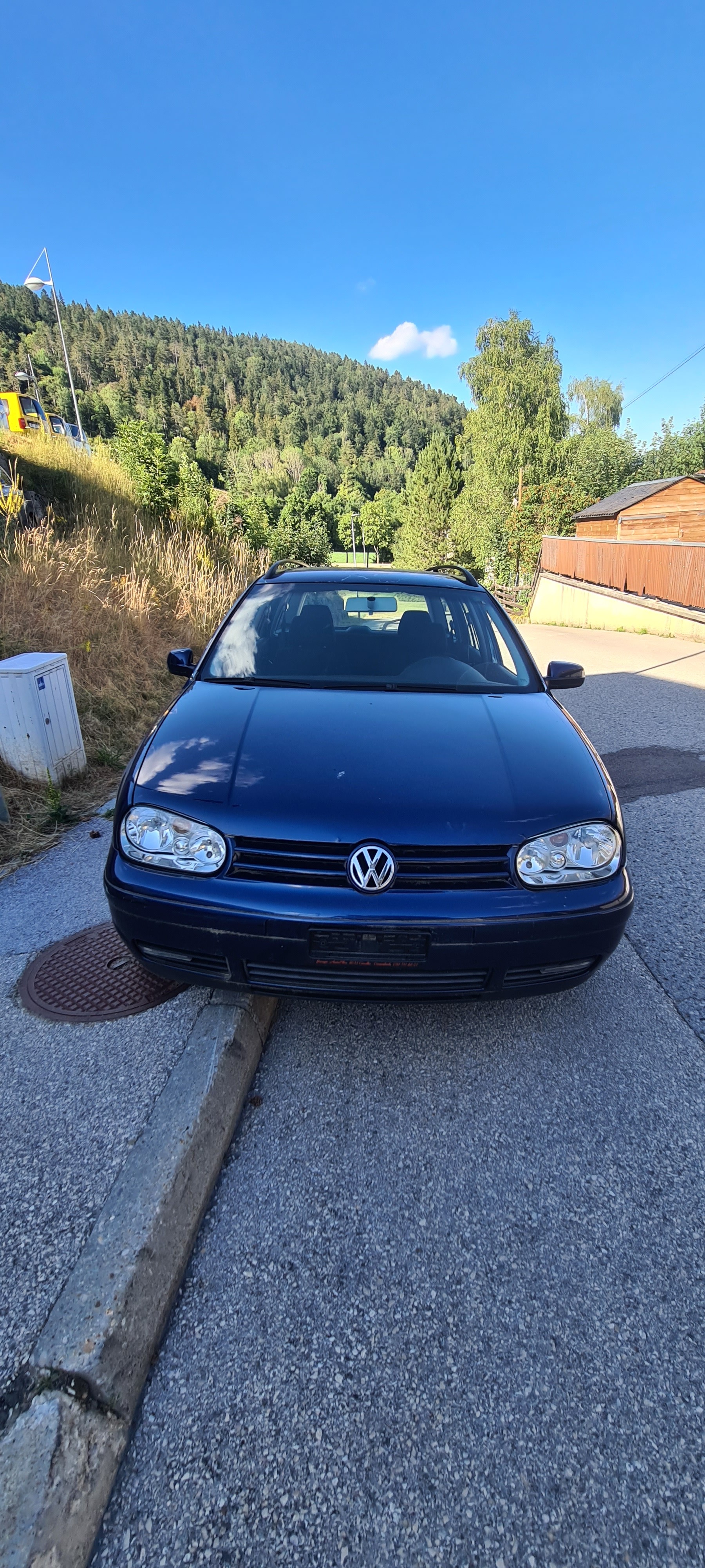 VW Golf Variant 1.9 TDI PD Pacific-image-0
