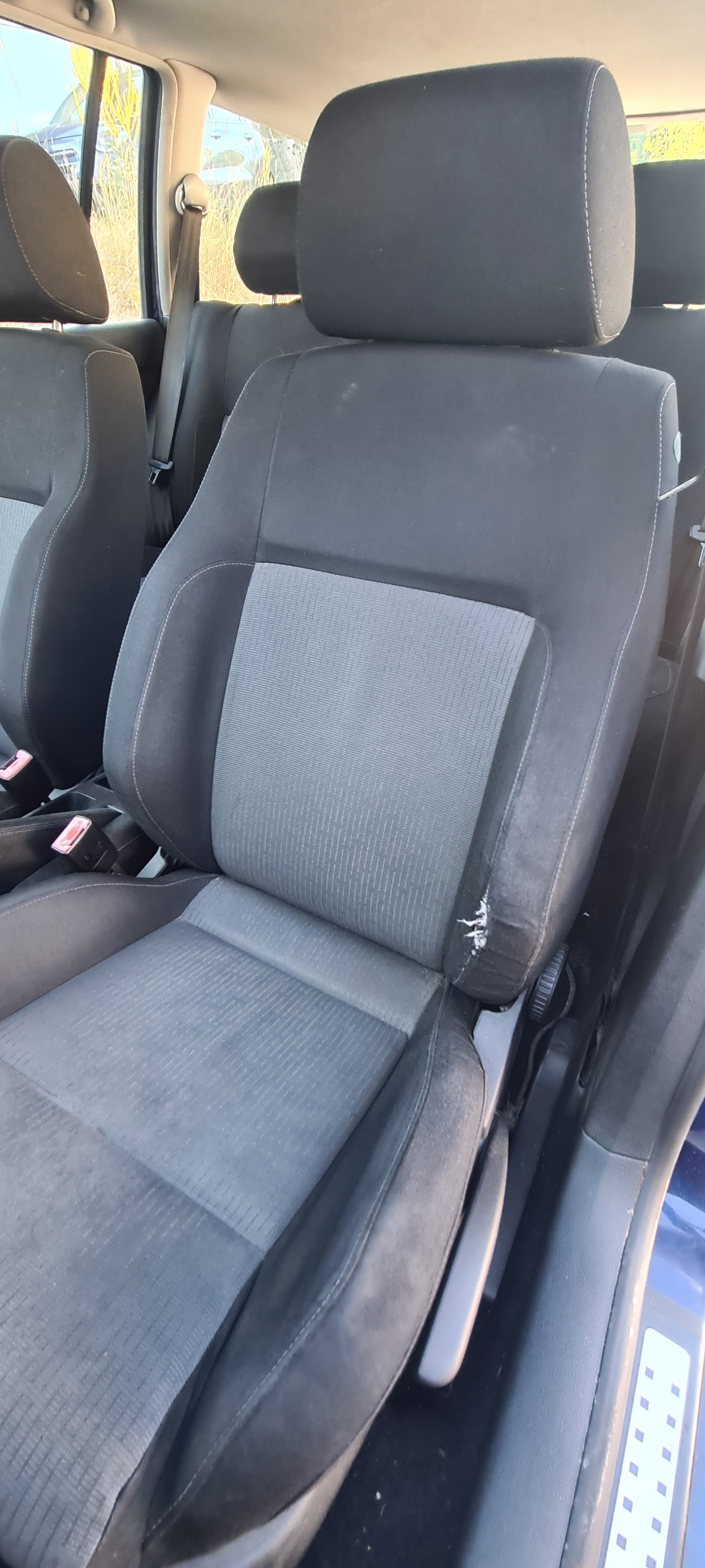 VW Golf Variant 1.9 TDI PD Pacific-image-12