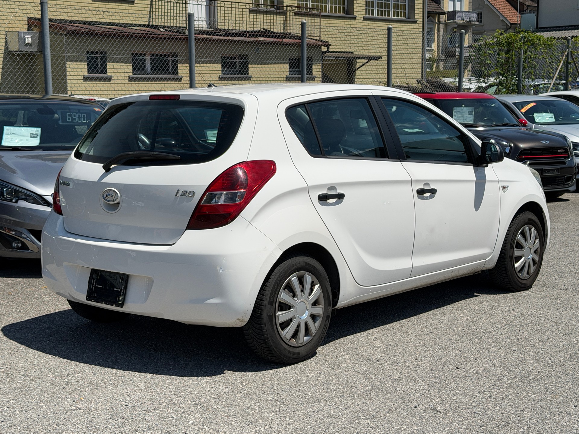 HYUNDAI i20 1.2 Comfort-image-15