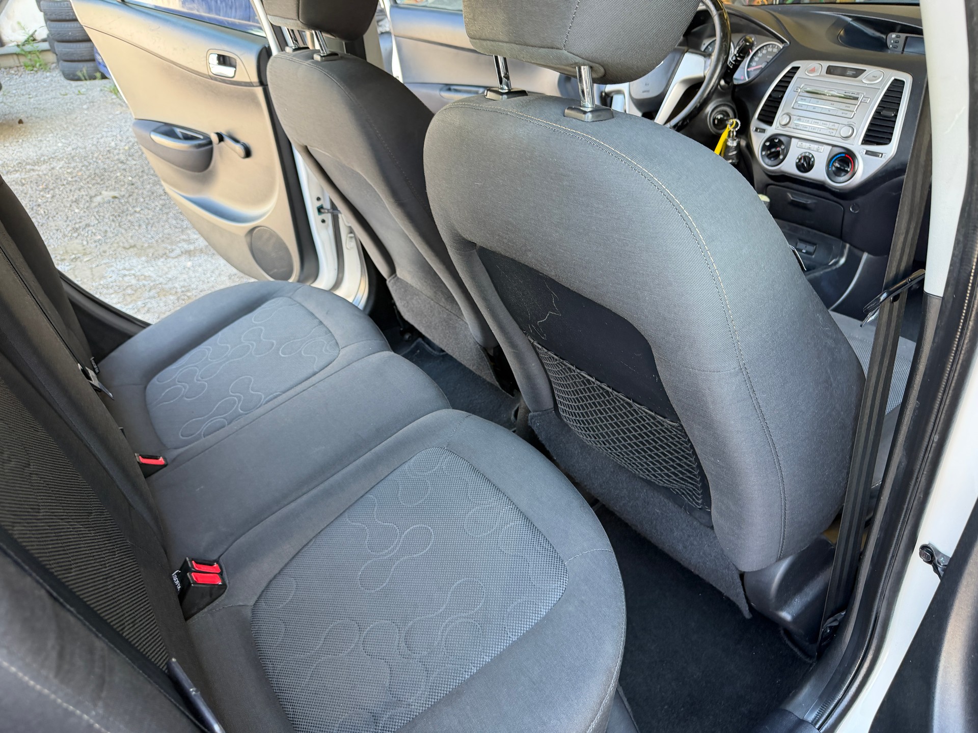 HYUNDAI i20 1.2 Comfort-image-9