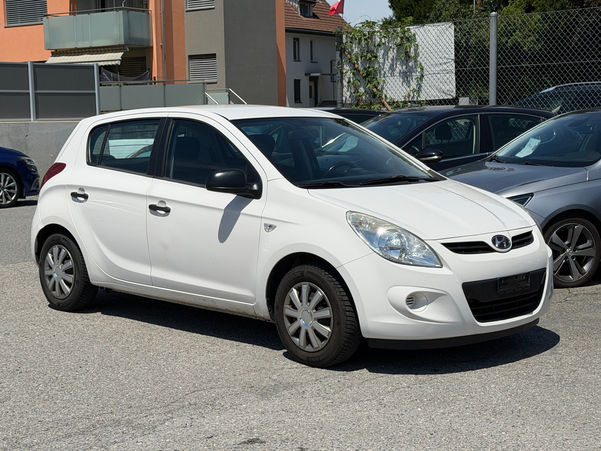 HYUNDAI i20 1.2 Comfort-image-4