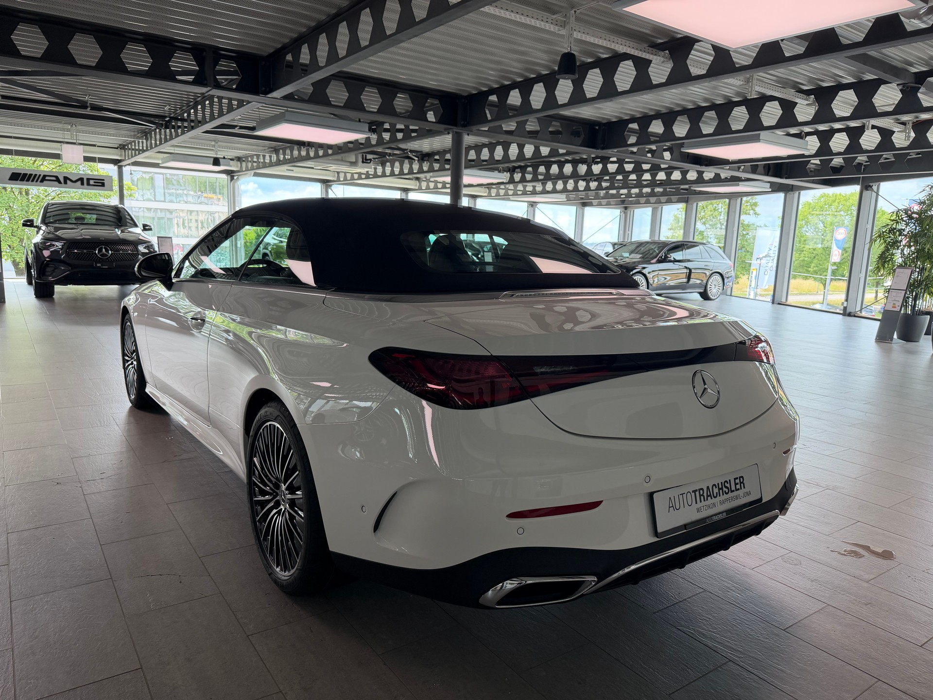 MERCEDES-BENZ CLE 200 Cabrio 4Matic 9G-Tronic-image-3