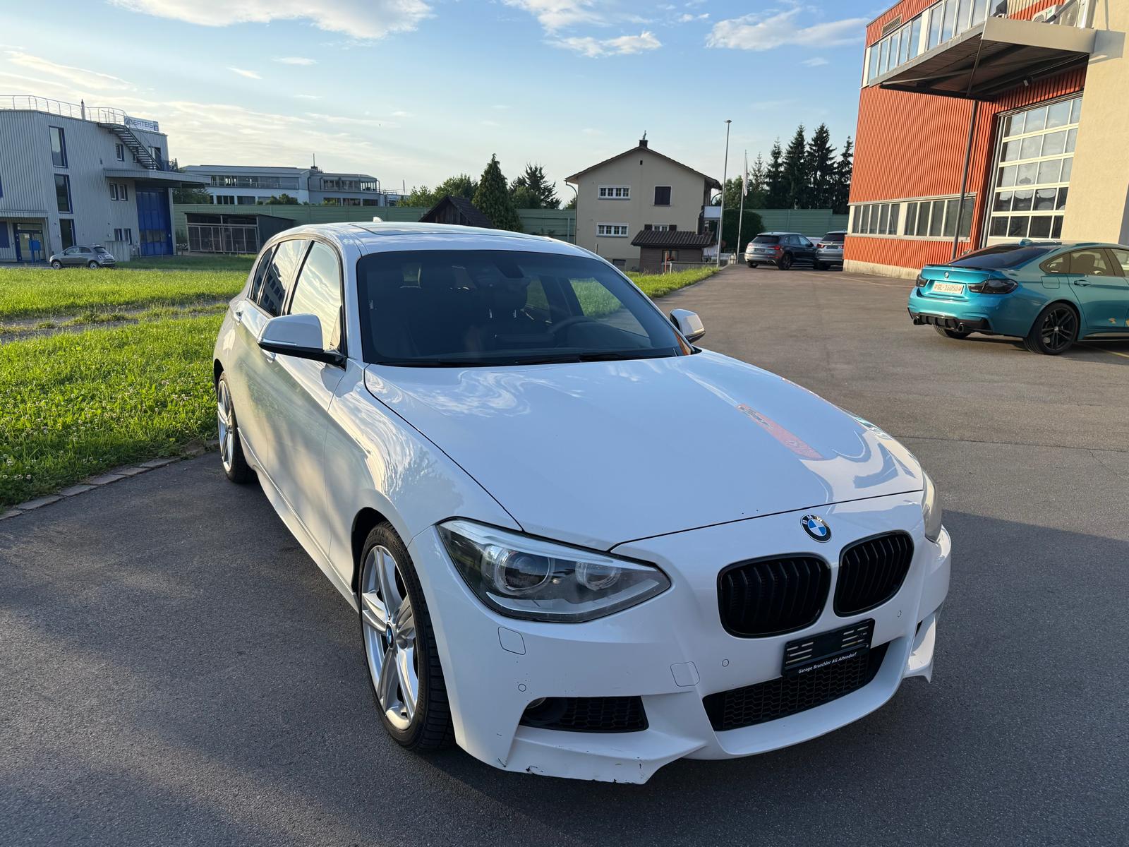 BMW 120d xDrive-image-2