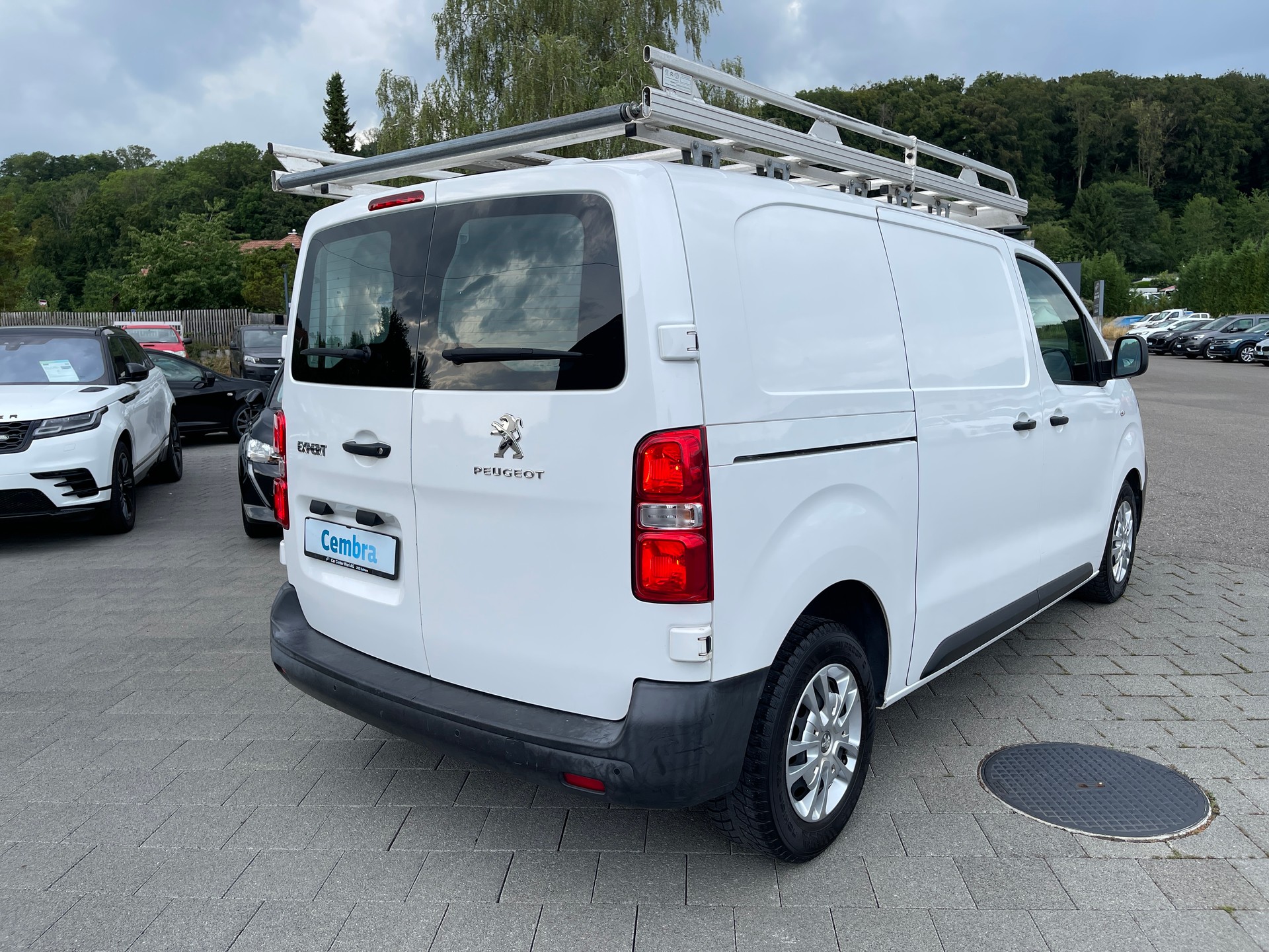 PEUGEOT Expert 2.0 BlueHDi 120 S&S Premium Standard-image-3