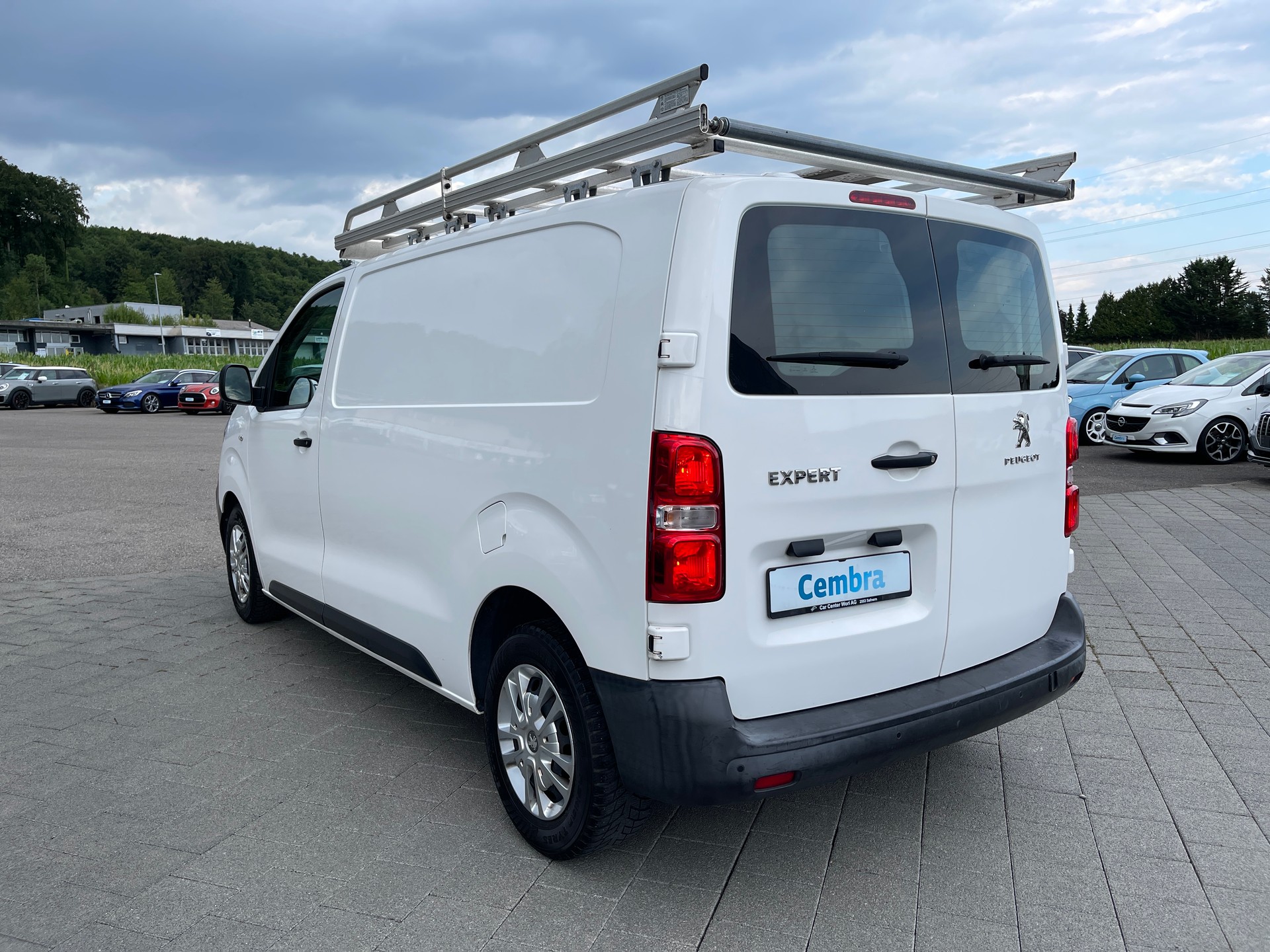 PEUGEOT Expert 2.0 BlueHDi 120 S&S Premium Standard-image-2