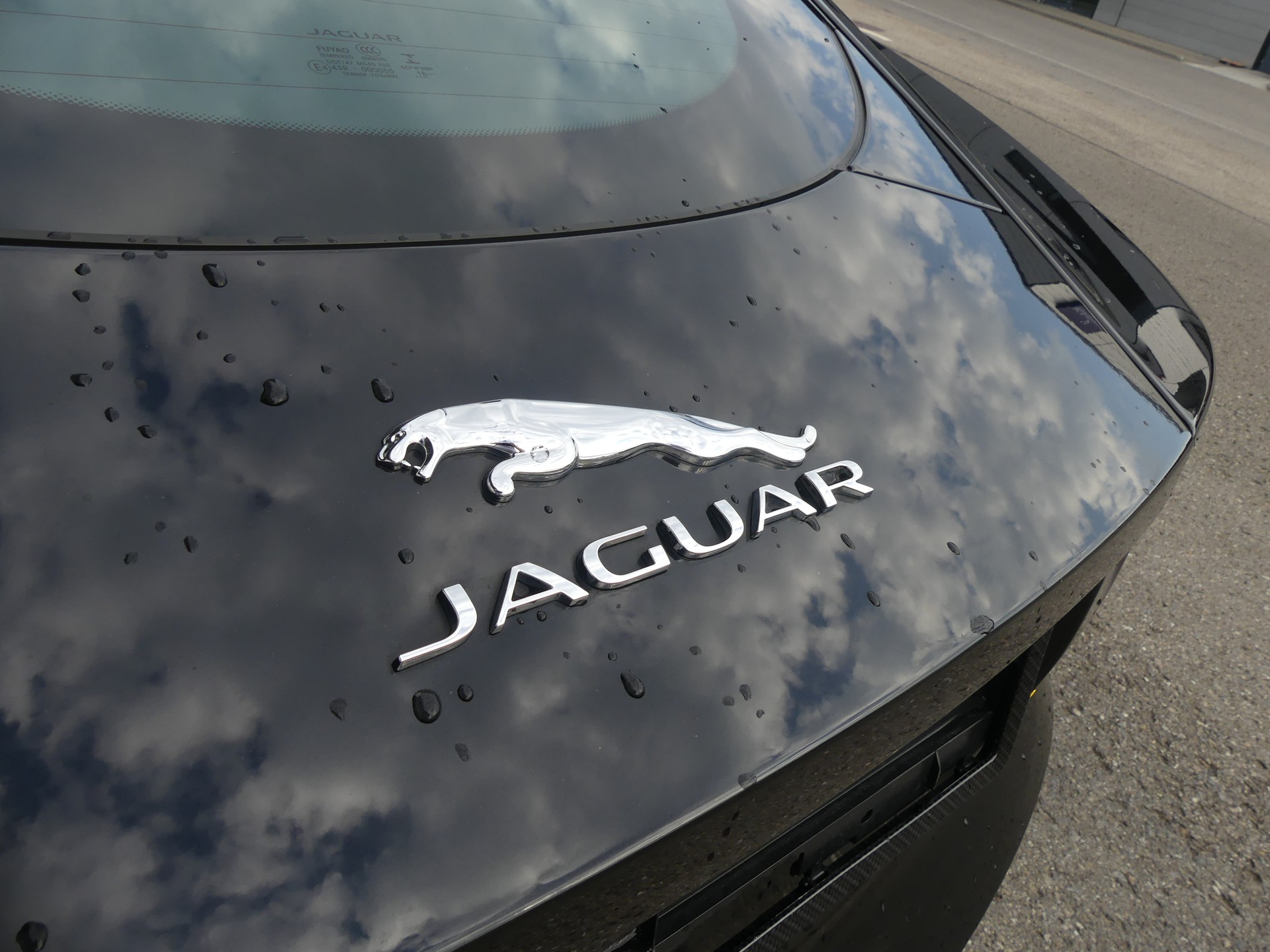 JAGUAR F-Type 3.0 V6 S/C 400 Sport AWD-image-12