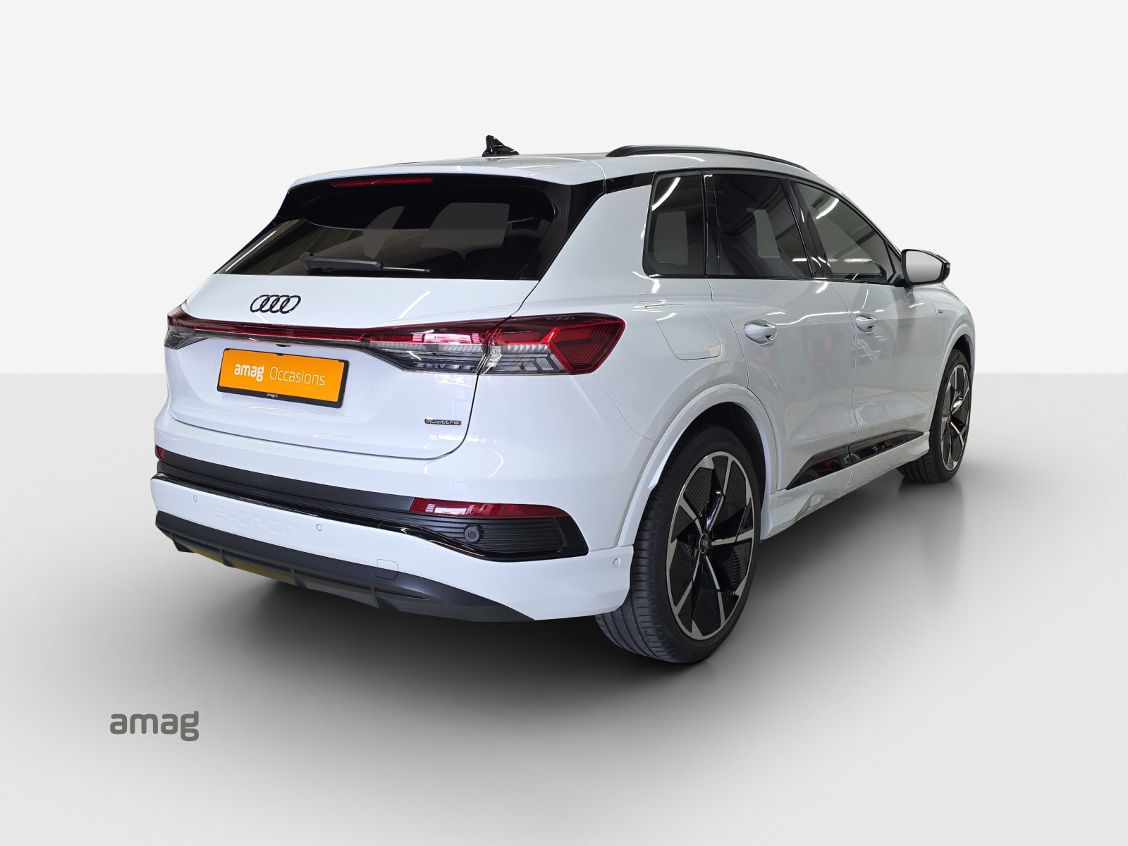 AUDI Q4 e-tron 50 quattro-image-5
