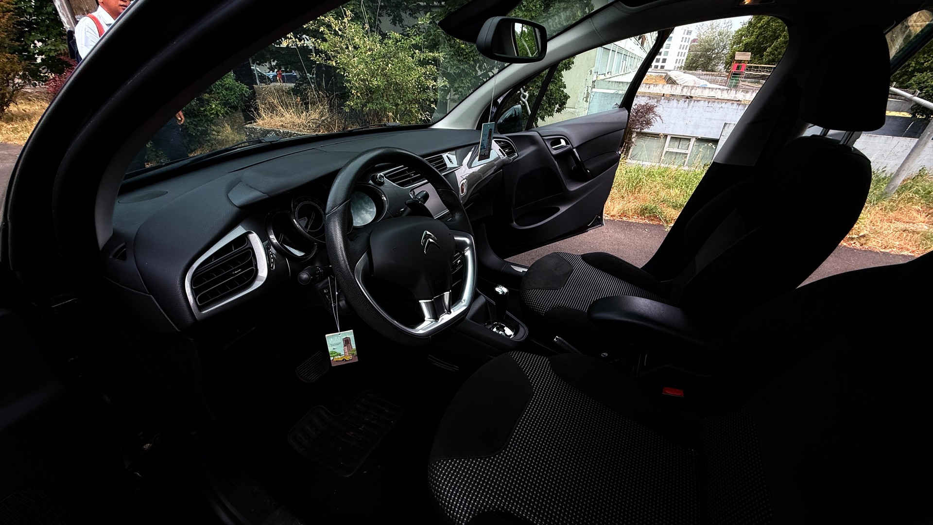 CITROEN C3 1.4i 16V Swiss Style EGS5-image-9